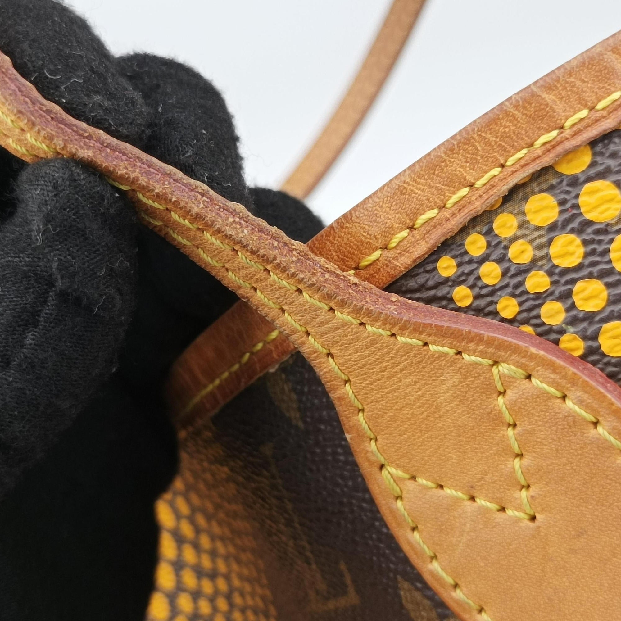 Secondhand Louis Vuitton Neverfull MM MARRON × JAUNE Monogram Wave Dot Canvas M40685 handbag | stylenewstar