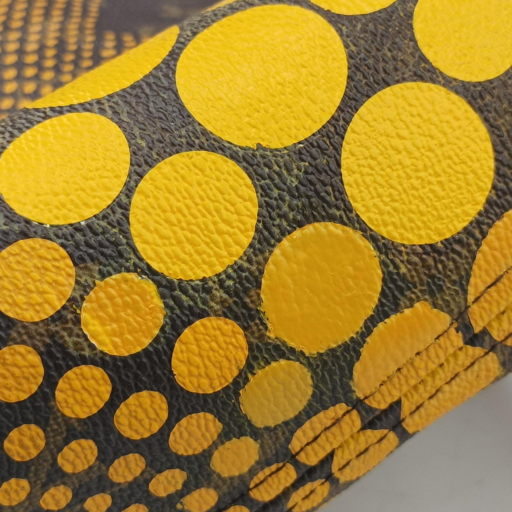 Secondhand Louis Vuitton Neverfull MM MARRON × JAUNE Monogram Wave Dot Canvas M40685 handbag | stylenewstar