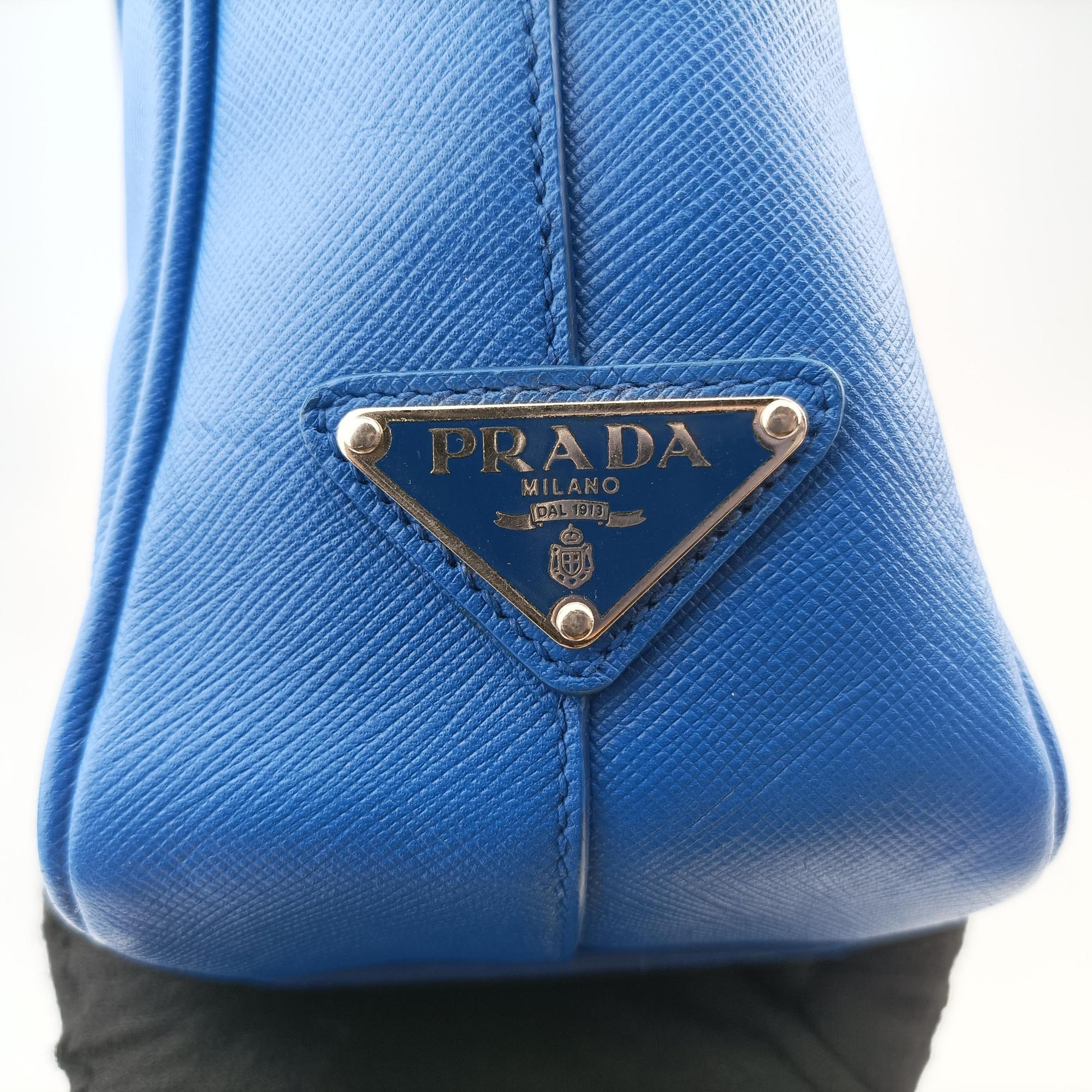 Pre-owned Prada Classic Laptop briefcase Blue SAFFIANO Leather VS0305 handbag | stylenewstar