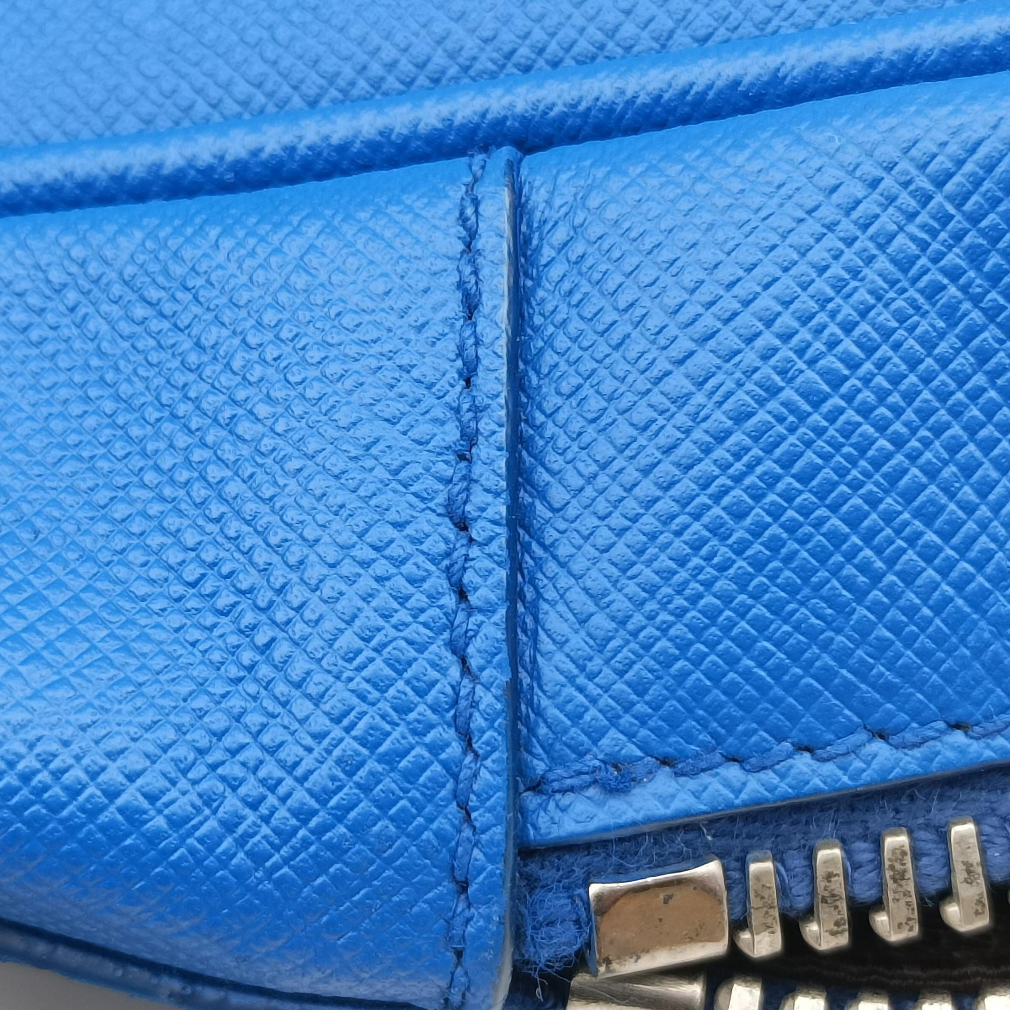Pre-owned Prada Classic Laptop briefcase Blue SAFFIANO Leather VS0305 handbag | stylenewstar