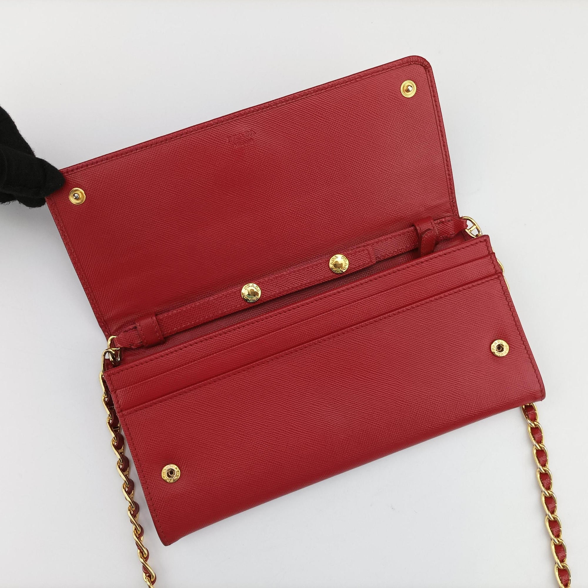 Pre-owned Prada Metal Wallet on Chain Cornflower Clutch Red Saffiano Leather 1MT290 shoulderbag | stylenewstar