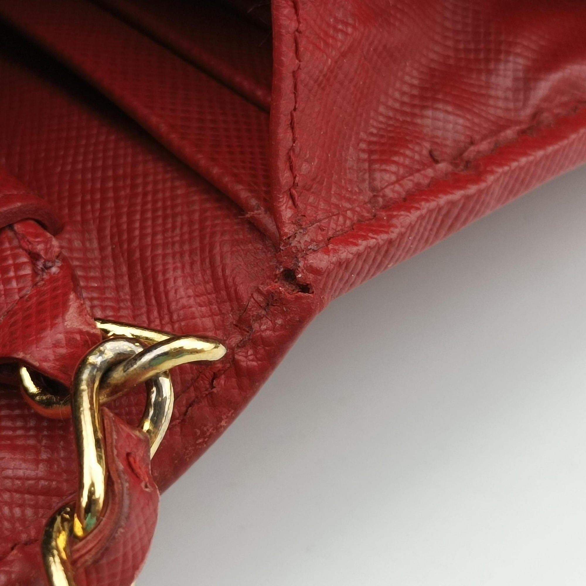 Pre-owned Prada Metal Wallet on Chain Cornflower Clutch Red Saffiano Leather 1MT290 shoulderbag | stylenewstar