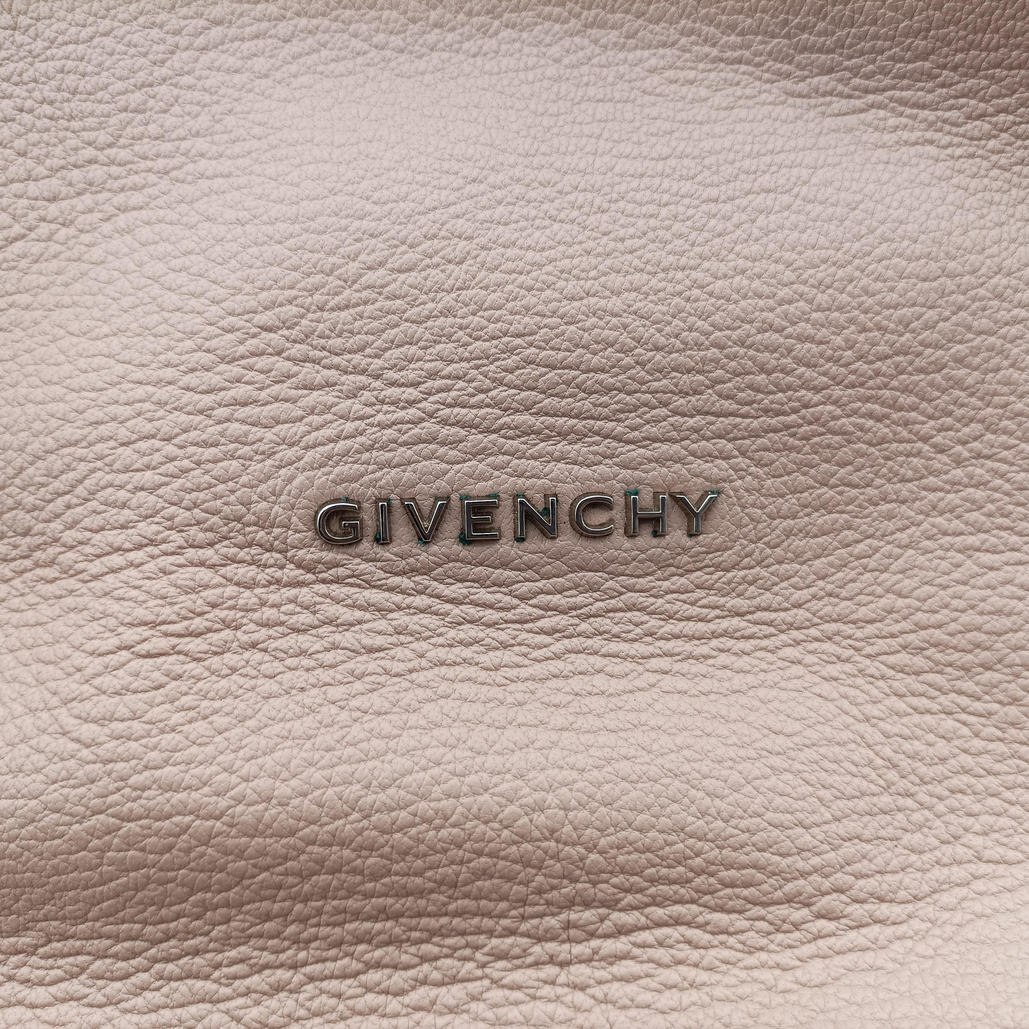 Pre-owned Givenchy Pandora beige leather  shoulderbag | stylenewstar
