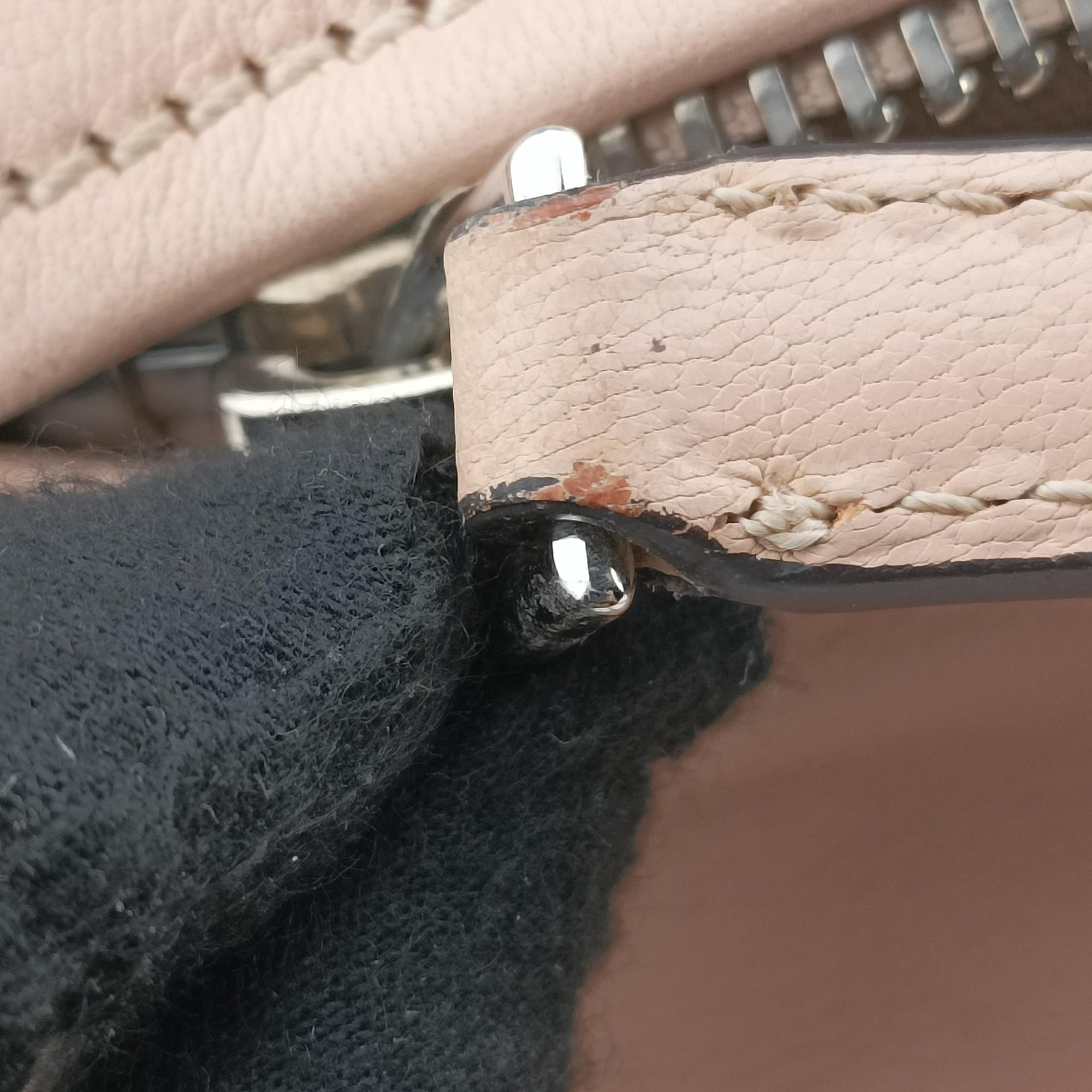 Pre-owned Givenchy Pandora beige leather  shoulderbag | stylenewstar