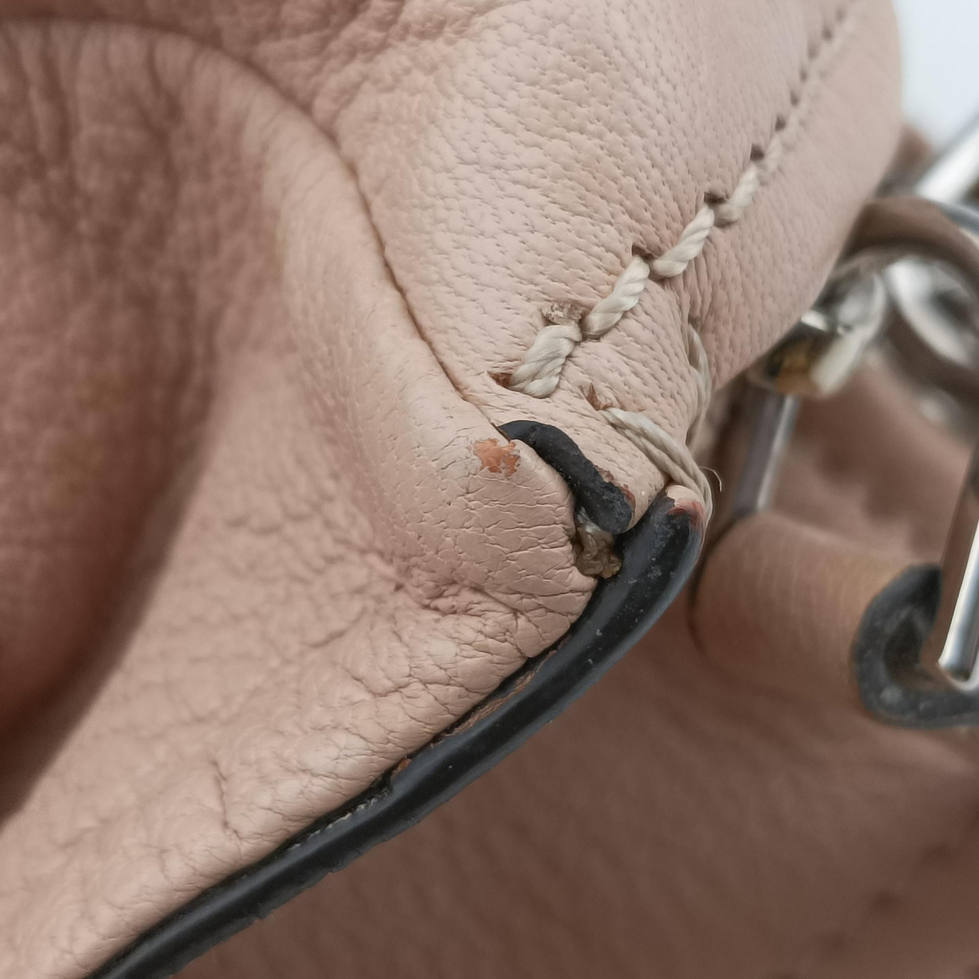 Pre-owned Givenchy Pandora beige leather  shoulderbag | stylenewstar