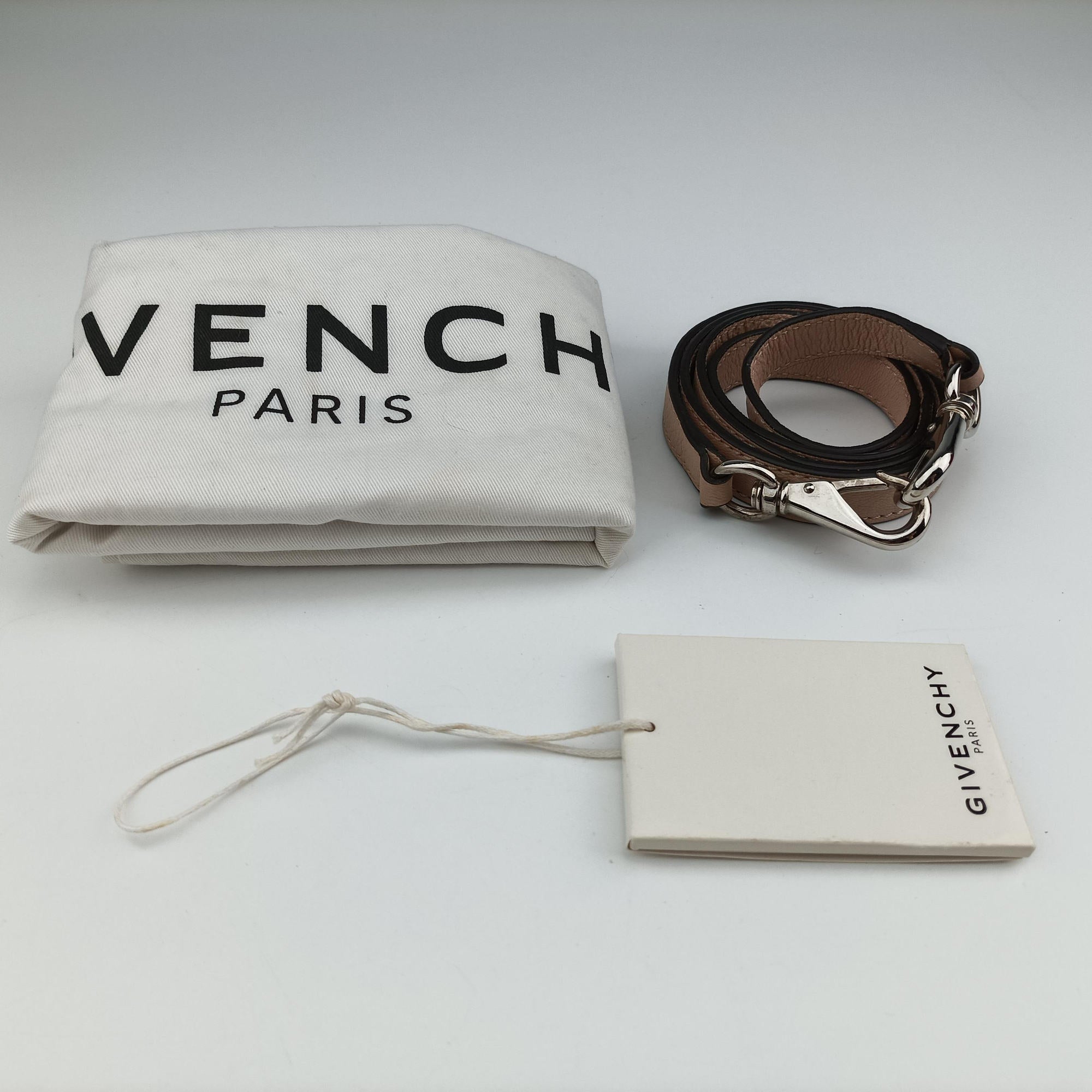 Pre-owned Givenchy Pandora beige leather  shoulderbag | stylenewstar