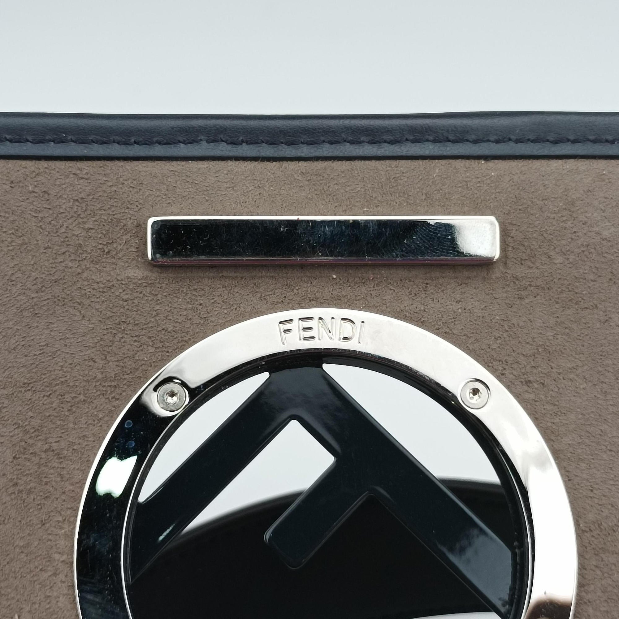 Pre-owned Fendi Kan I F Navy x Red x White Leather 8BT284 shoulderbag | stylenewstar