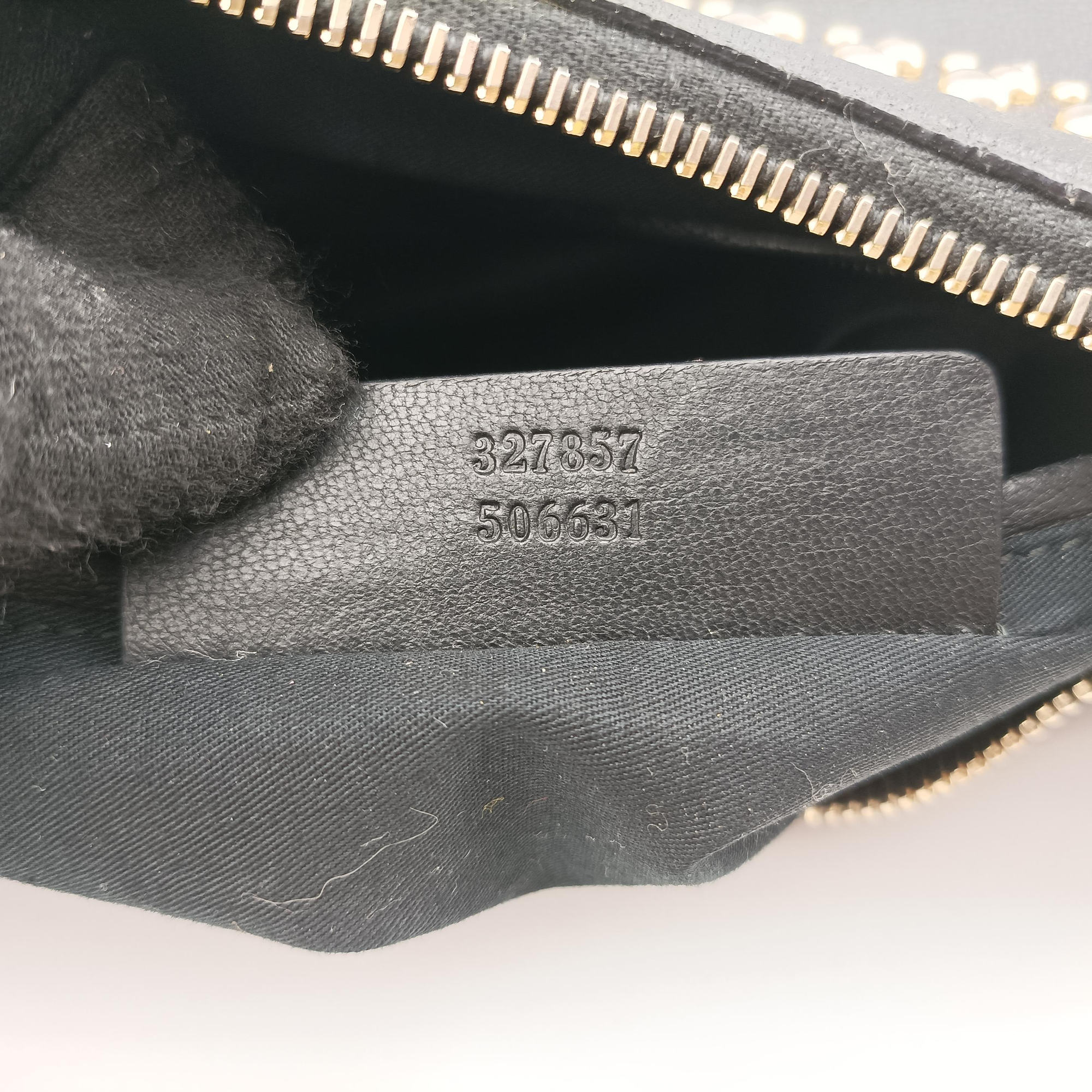 Pre-owned Alexander McQueen De Manta Black Calfskin   clutchbag | stylenewstar