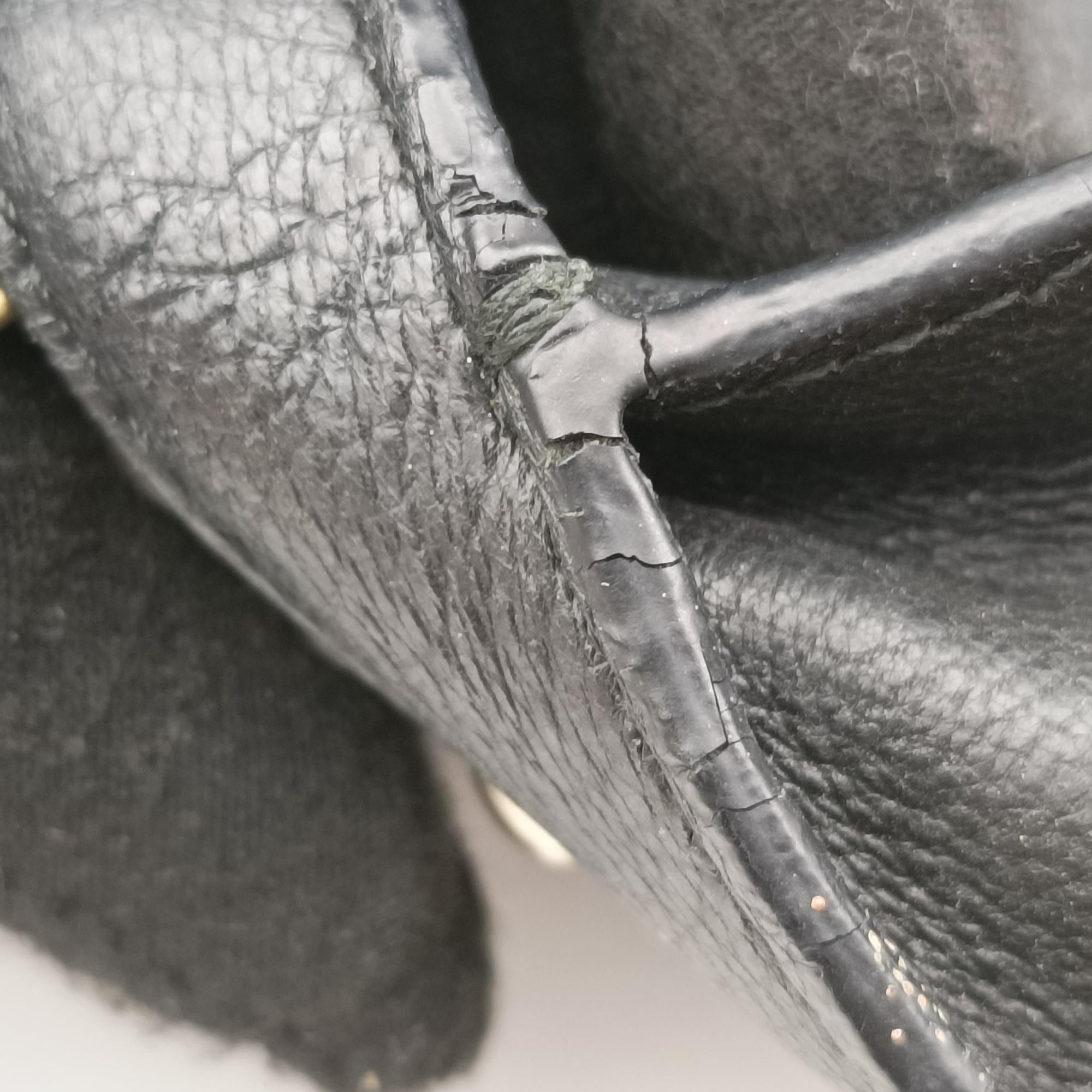 Pre-owned Alexander McQueen De Manta Black Calfskin   clutchbag | stylenewstar