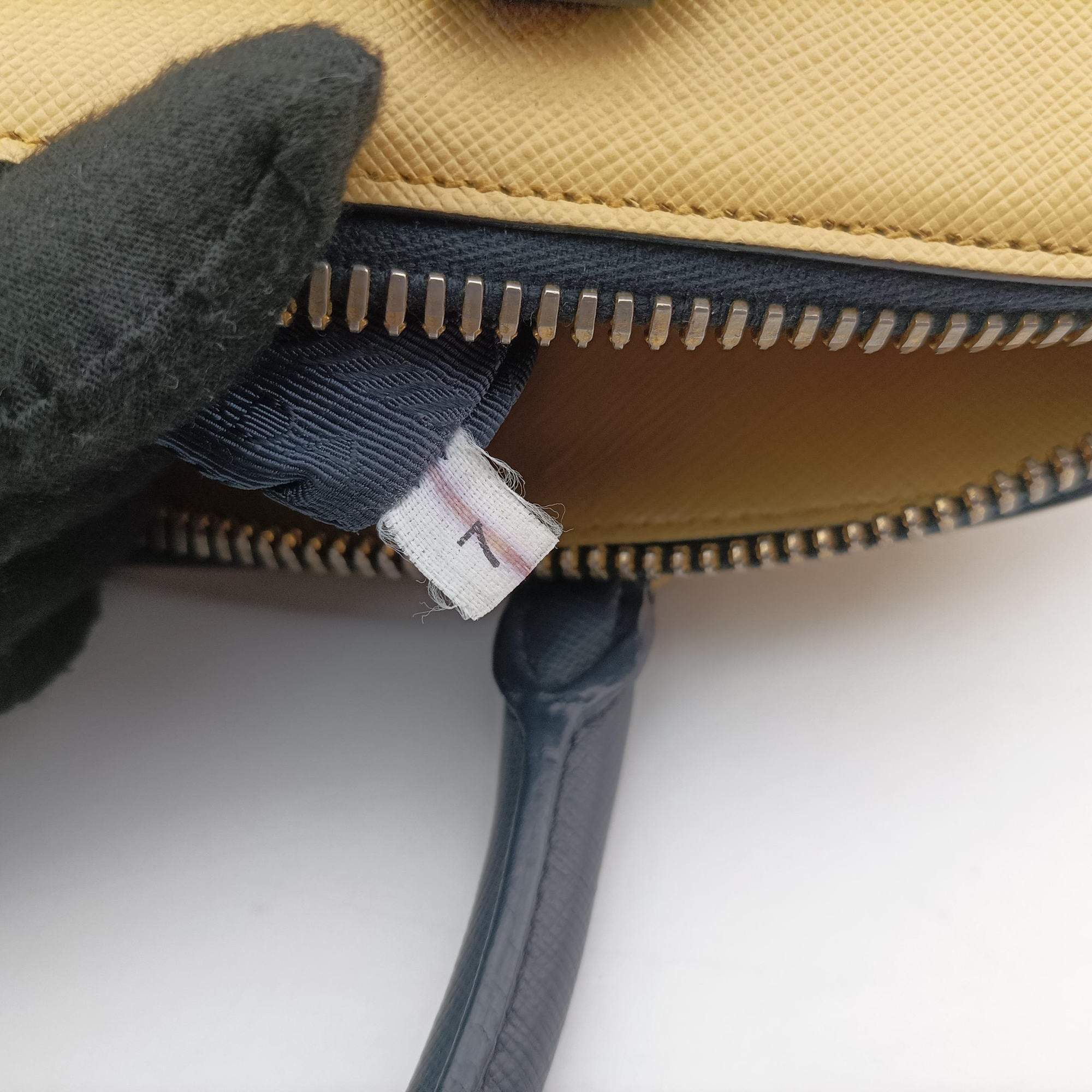 Vintage Prada Promenade Navy x yellow SAFFIANO Leather BL836T handbag | stylenewstar