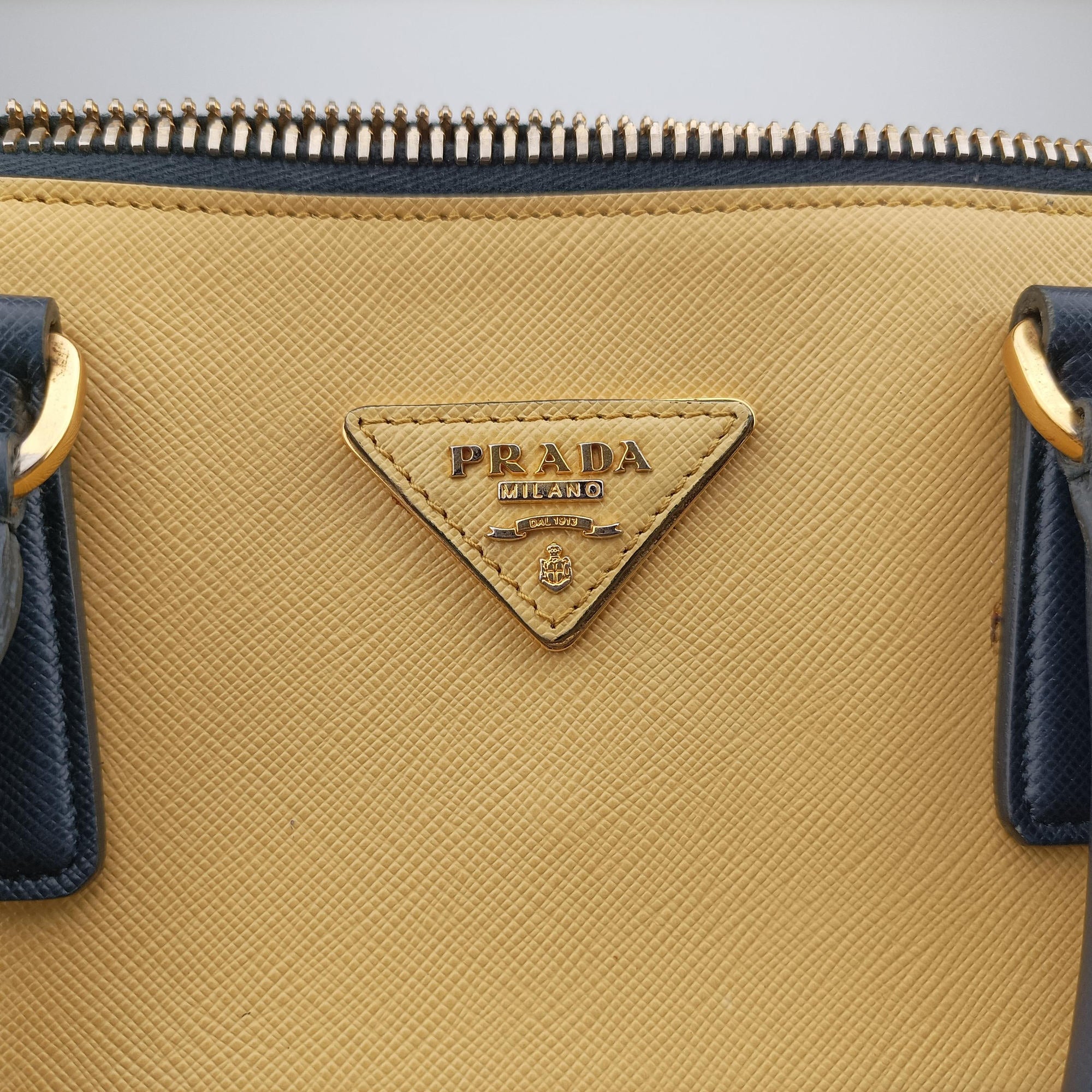 Vintage Prada Promenade Navy x yellow SAFFIANO Leather BL836T handbag | stylenewstar