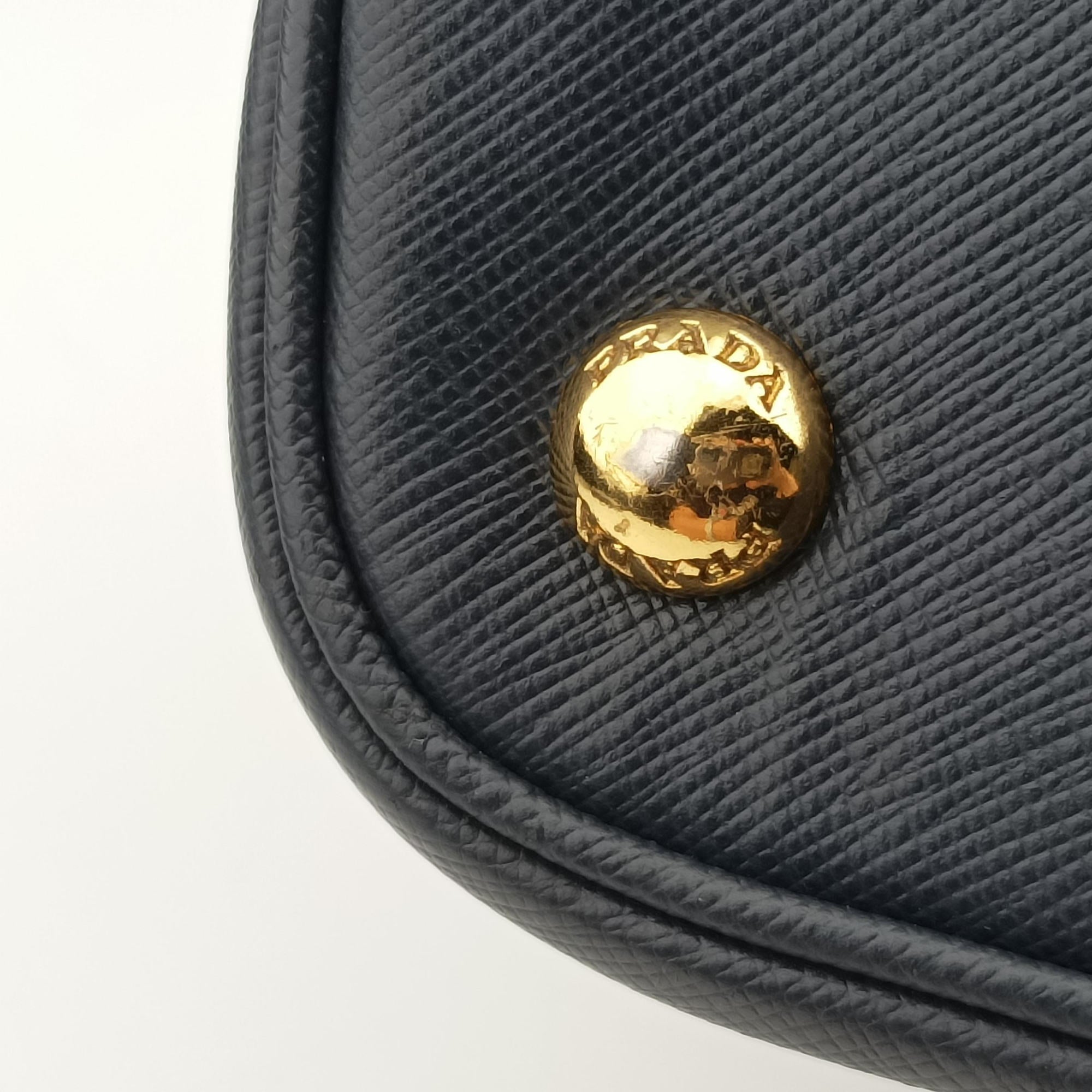 Vintage Prada Promenade Navy x yellow SAFFIANO Leather BL836T handbag | stylenewstar