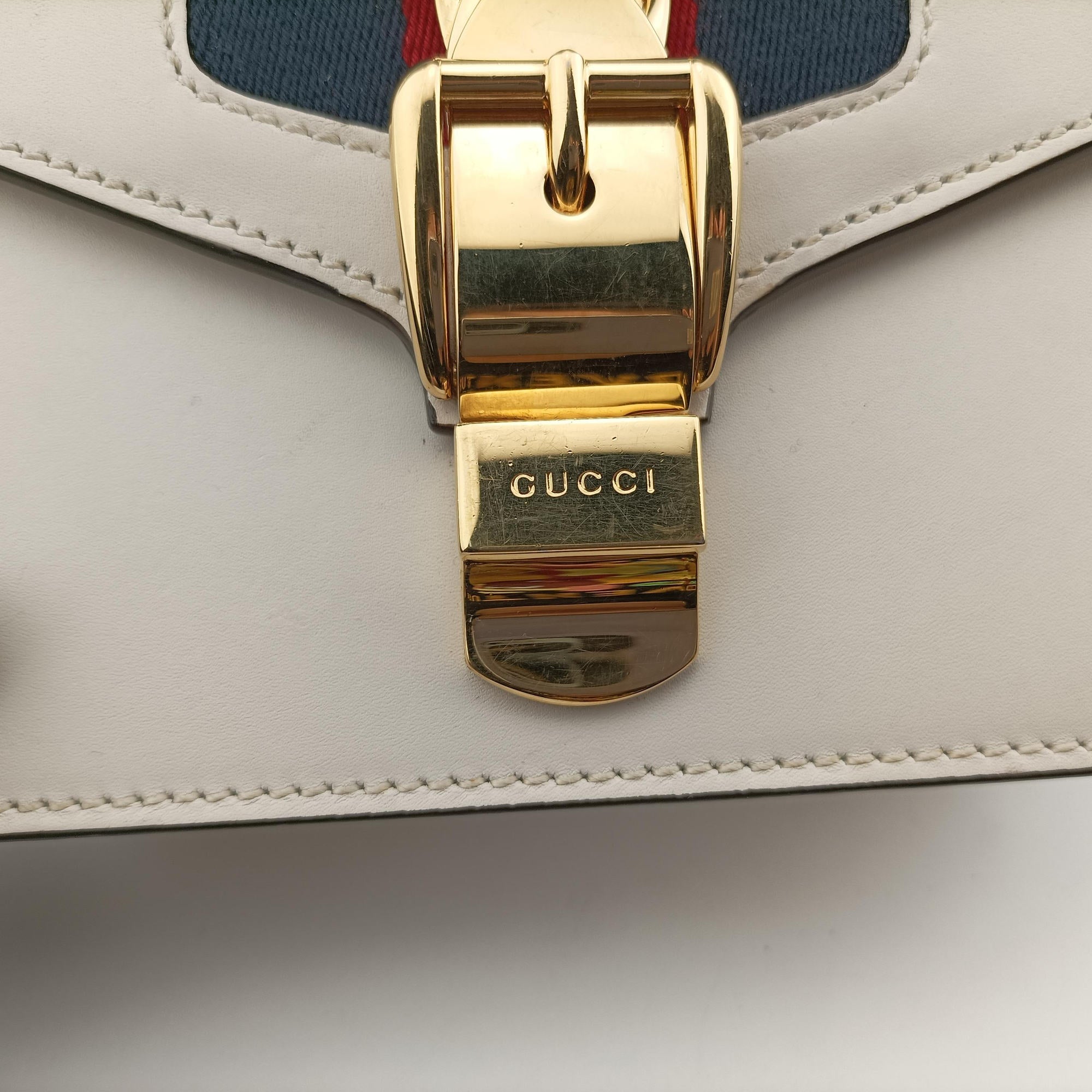 Secondhand Gucci Sylvie Ivory×navy×red Leather 431666 shoulderbag | stylenewstar