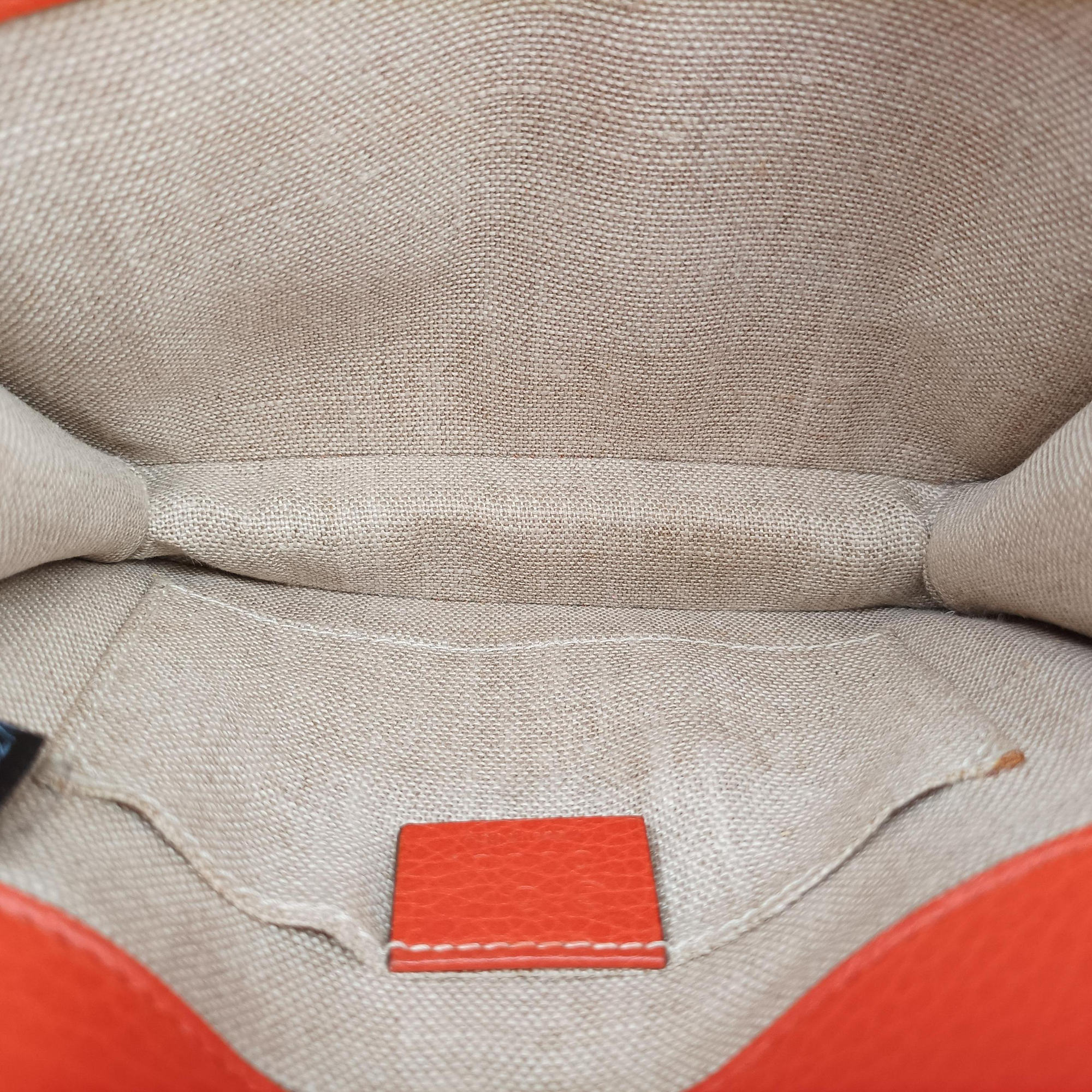 Pre-owned Gucci Interlocking G Orange Leather 510304 shoulderbag | stylenewstar