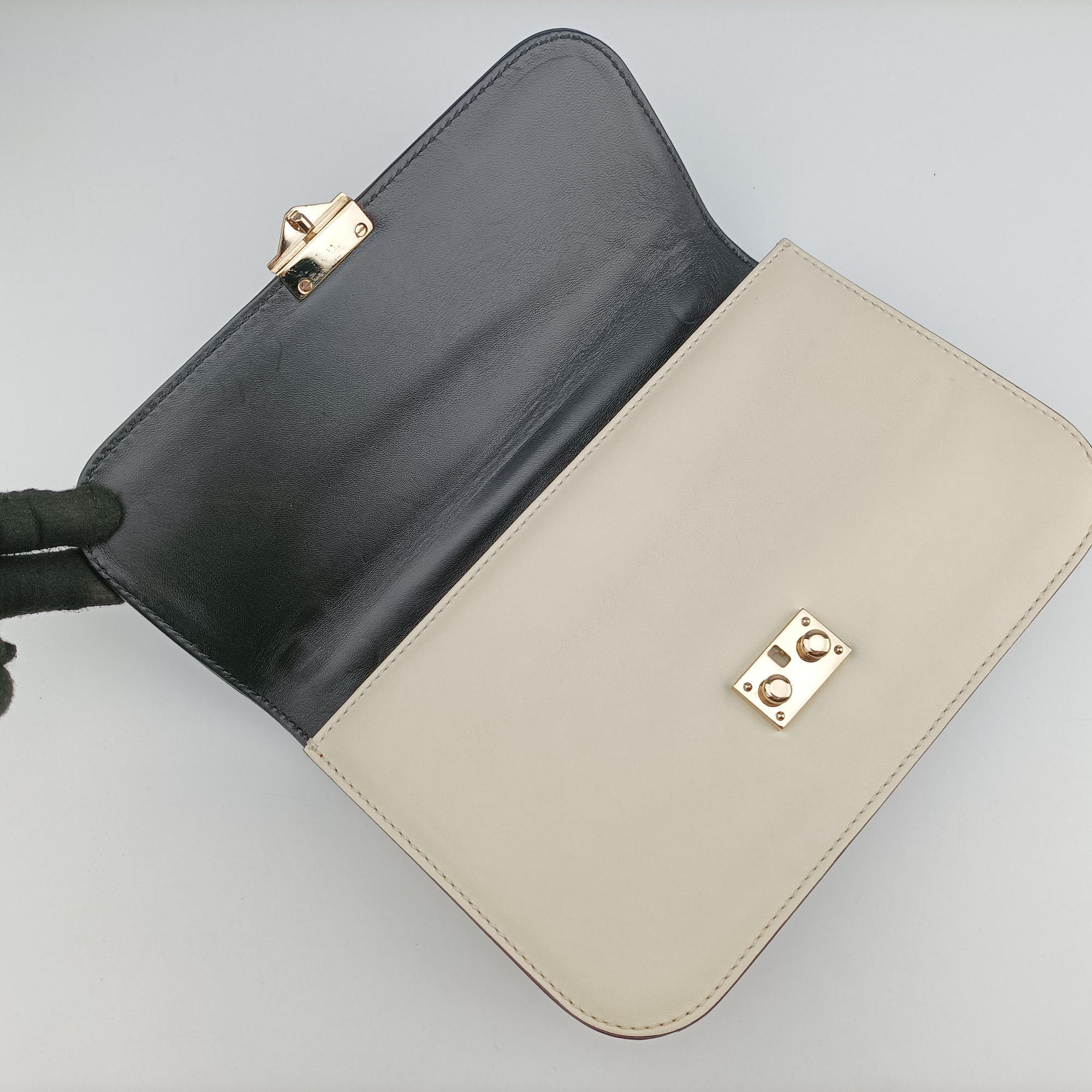 Pre-owned Valentino Rockstud Glam Lock White × Blue Leather  shoulderbag | stylenewstar