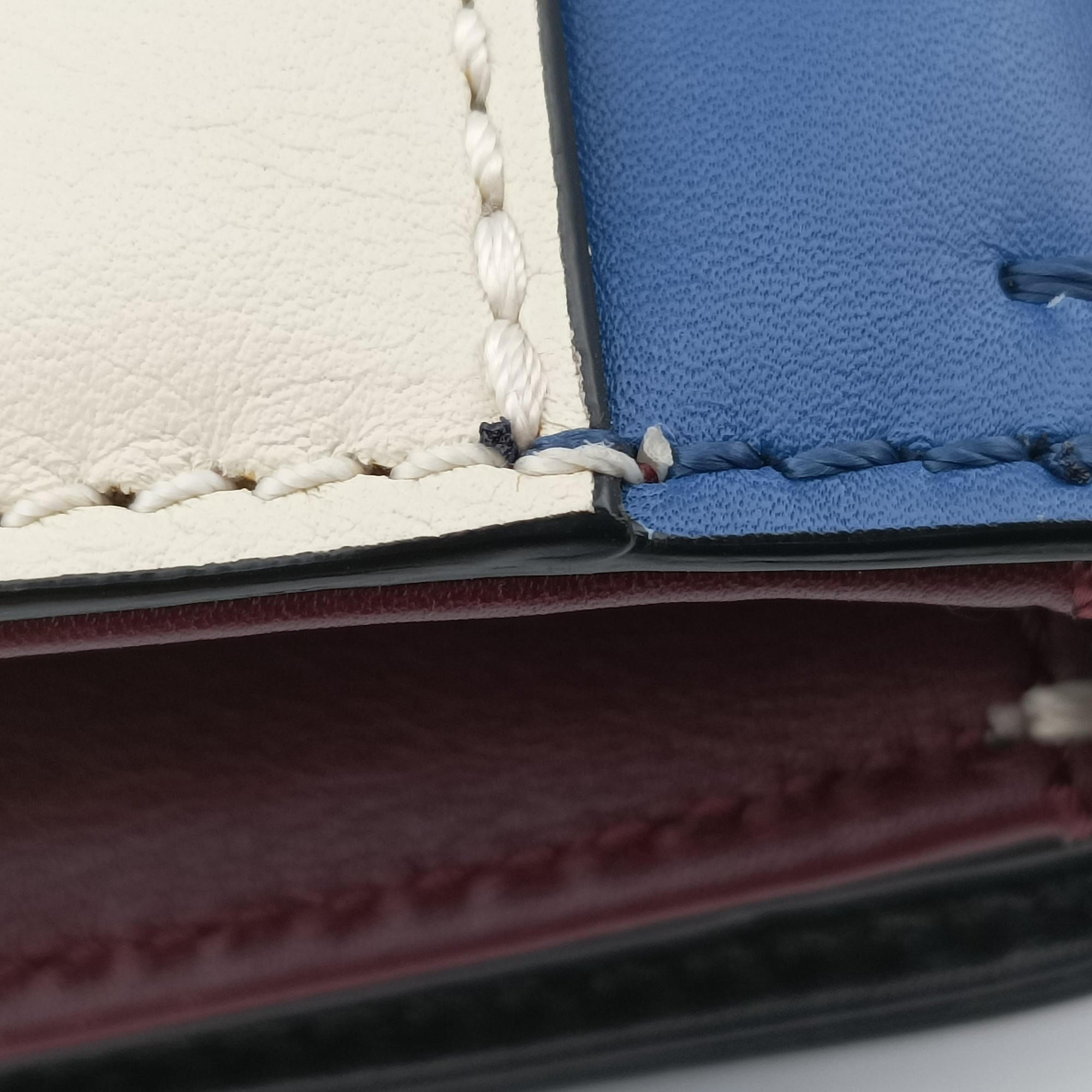 Pre-owned Valentino Rockstud Glam Lock White × Blue Leather  shoulderbag | stylenewstar