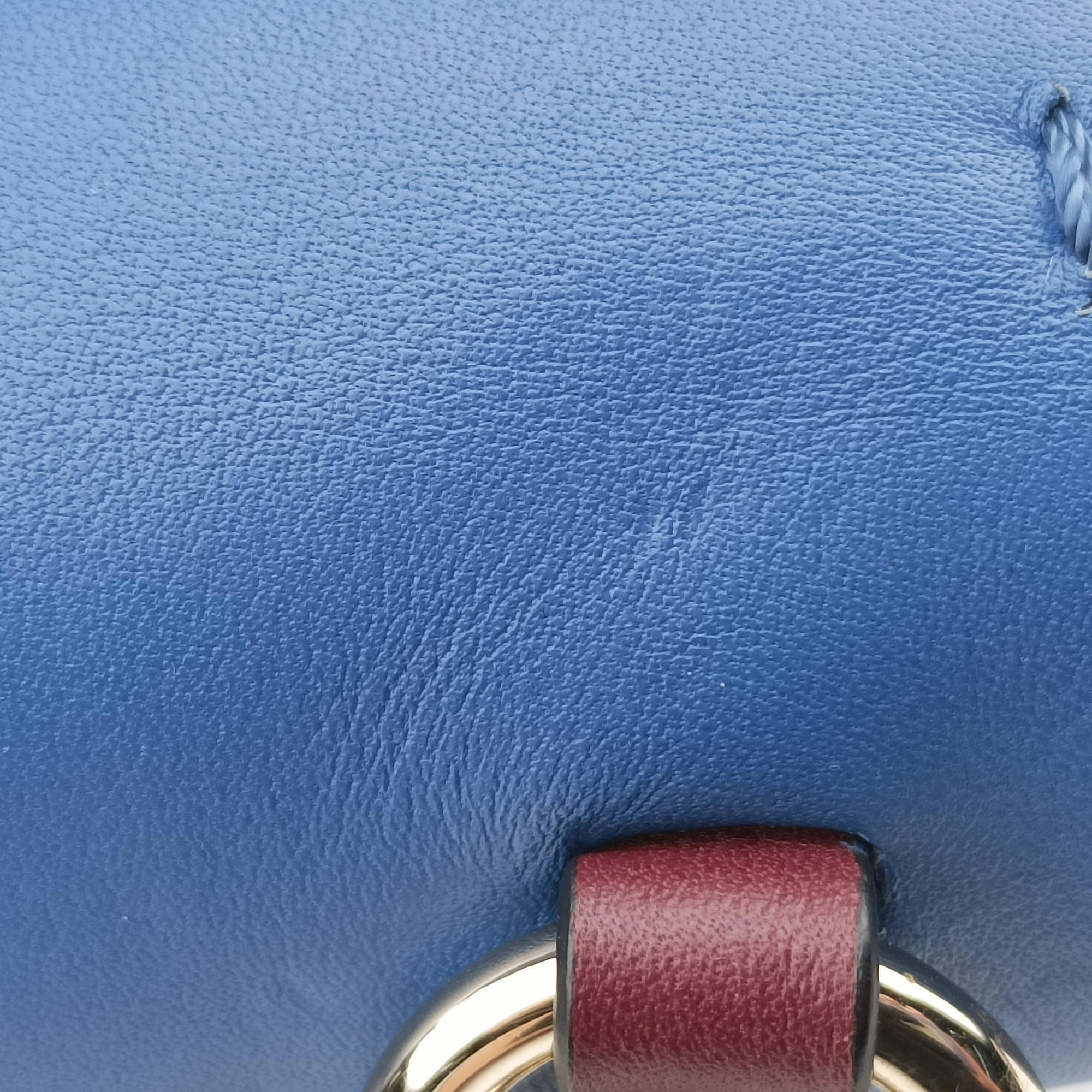 Pre-owned Valentino Rockstud Glam Lock White × Blue Leather  shoulderbag | stylenewstar
