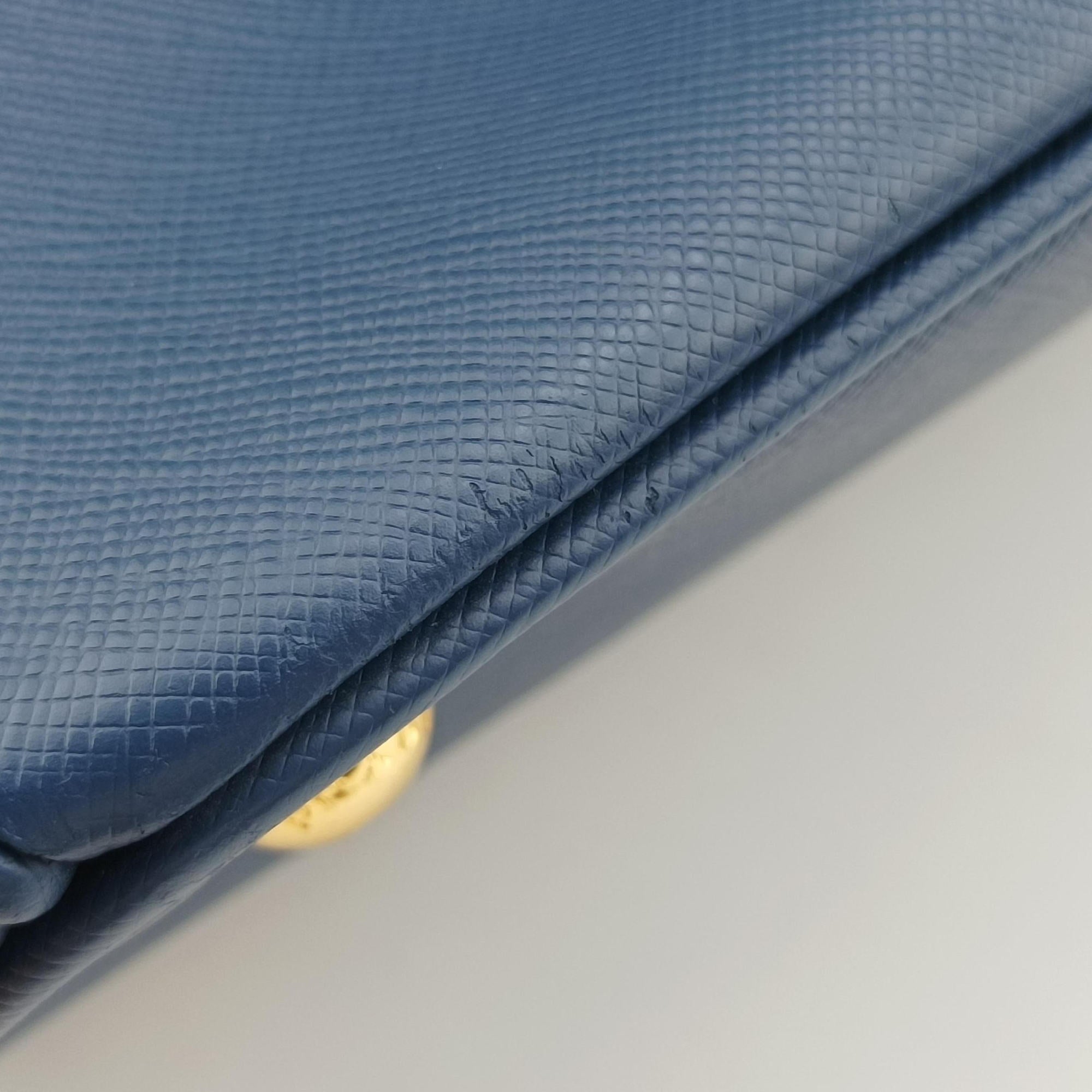 Pre-owned Prada Galleria Blue SAFFIANO Leather BN2274 handbag | stylenewstar