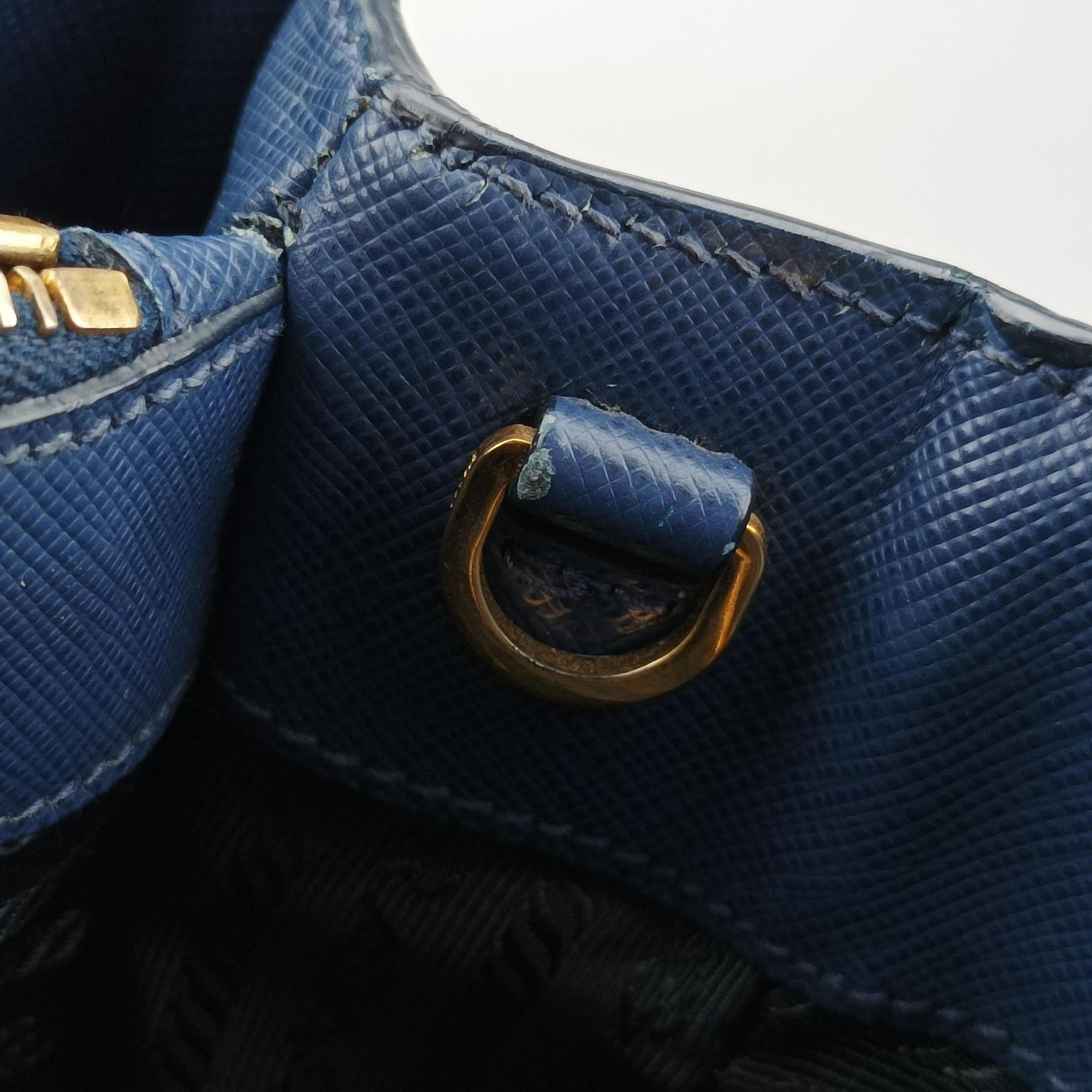 Pre-owned Prada Galleria Blue SAFFIANO Leather BN2274 handbag | stylenewstar