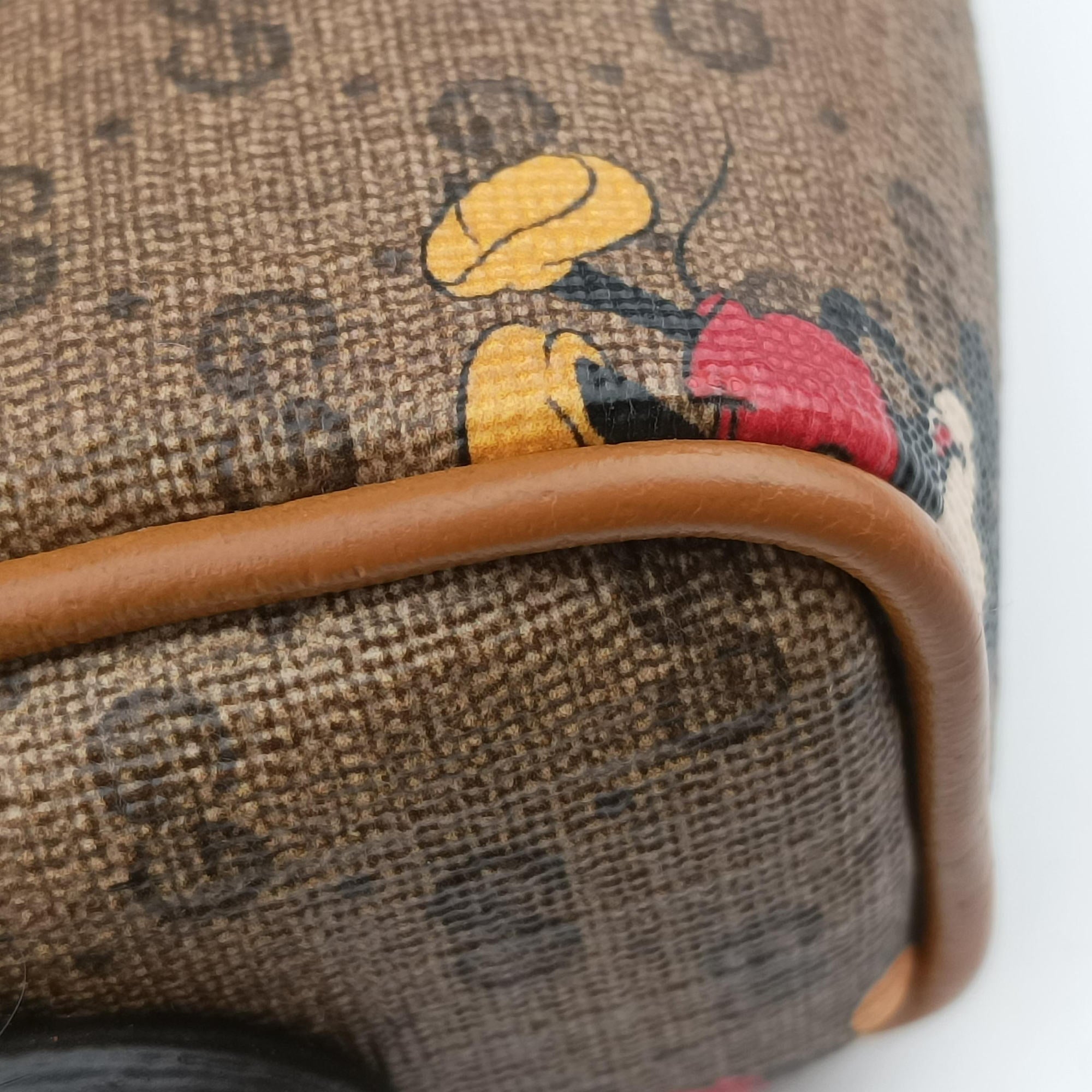 Pre-owned Gucci Mickey Mouse Disney collaboration Brown×Multicolour PVC coated canvas×leather 602536 shoulderbag | stylenewstar