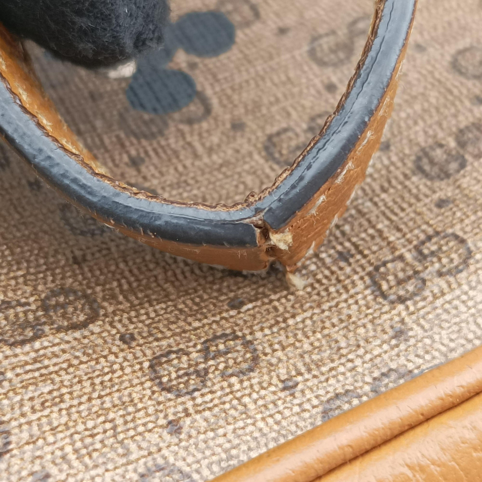 Pre-owned Gucci Mickey Mouse Disney collaboration Brown×Multicolour PVC coated canvas×leather 602536 shoulderbag | stylenewstar