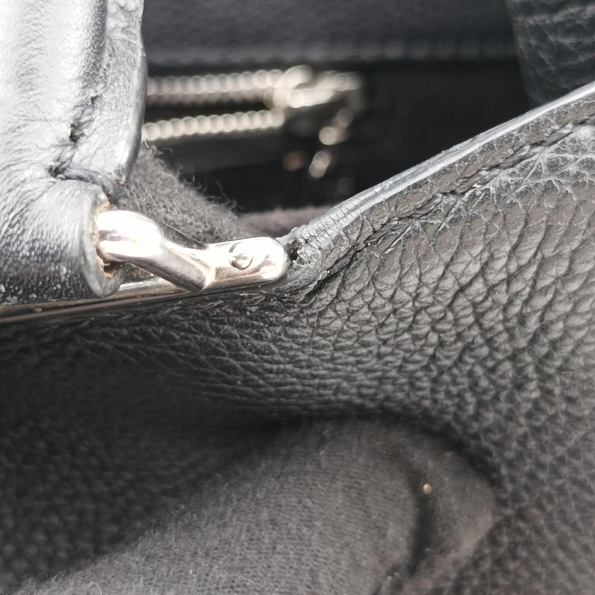 Pre-owned Louis Vuitton Lockme Day 	Noir Grained Calf Leather M53730 handbag | stylenewstar