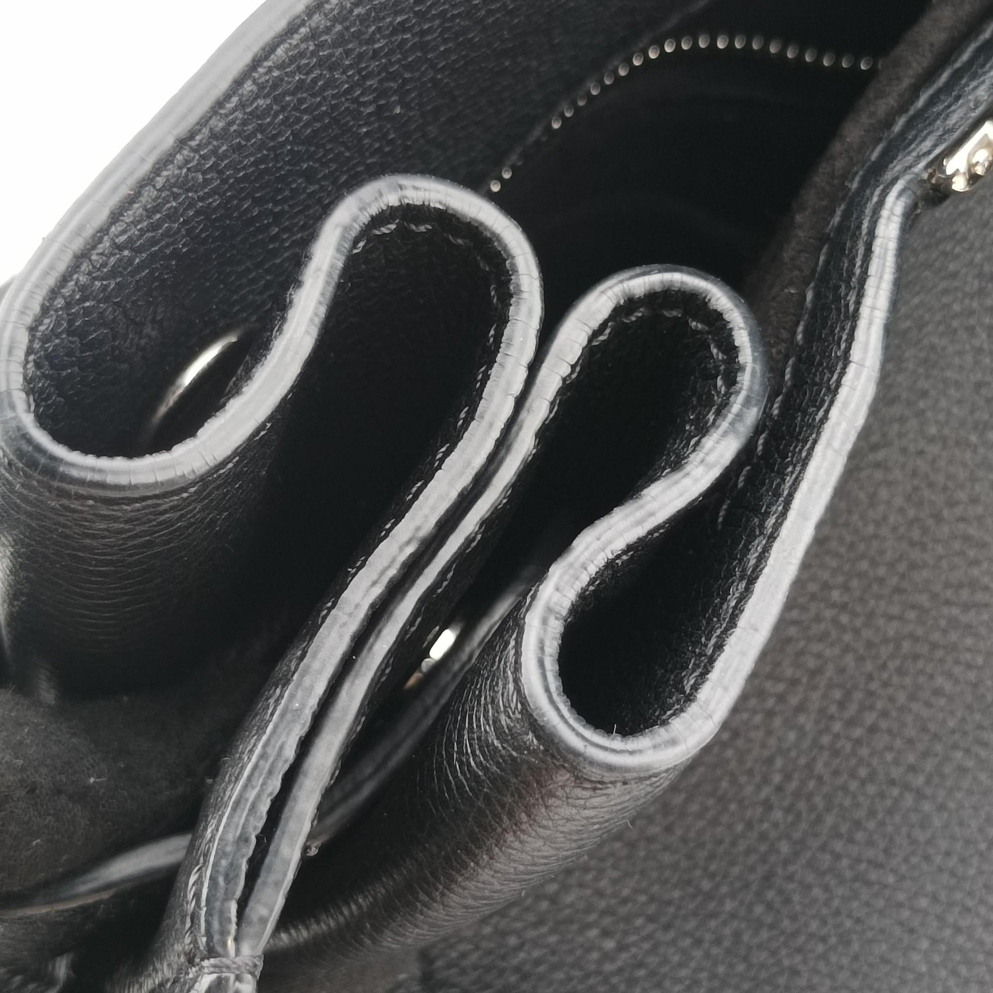 Pre-owned Louis Vuitton Lockme Day 	Noir Grained Calf Leather M53730 handbag | stylenewstar