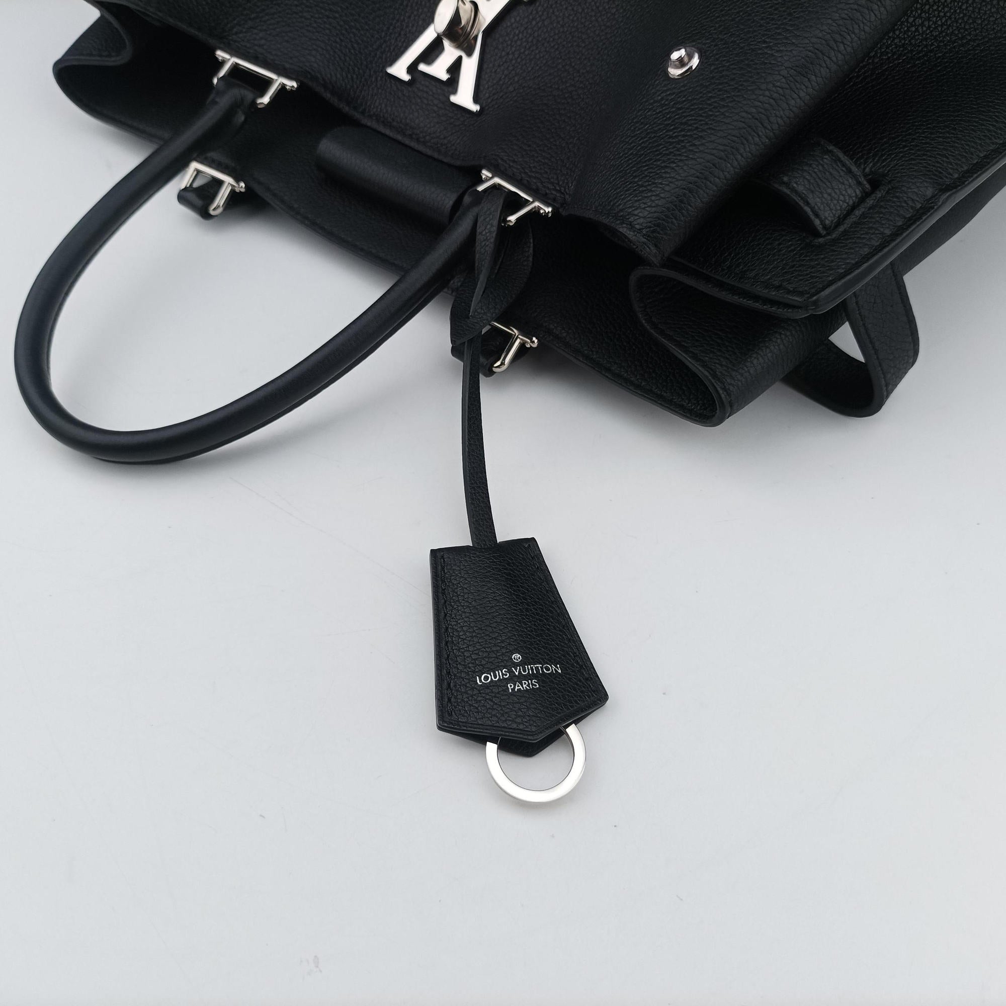 Pre-owned Louis Vuitton Lockme Day 	Noir Grained Calf Leather M53730 handbag | stylenewstar