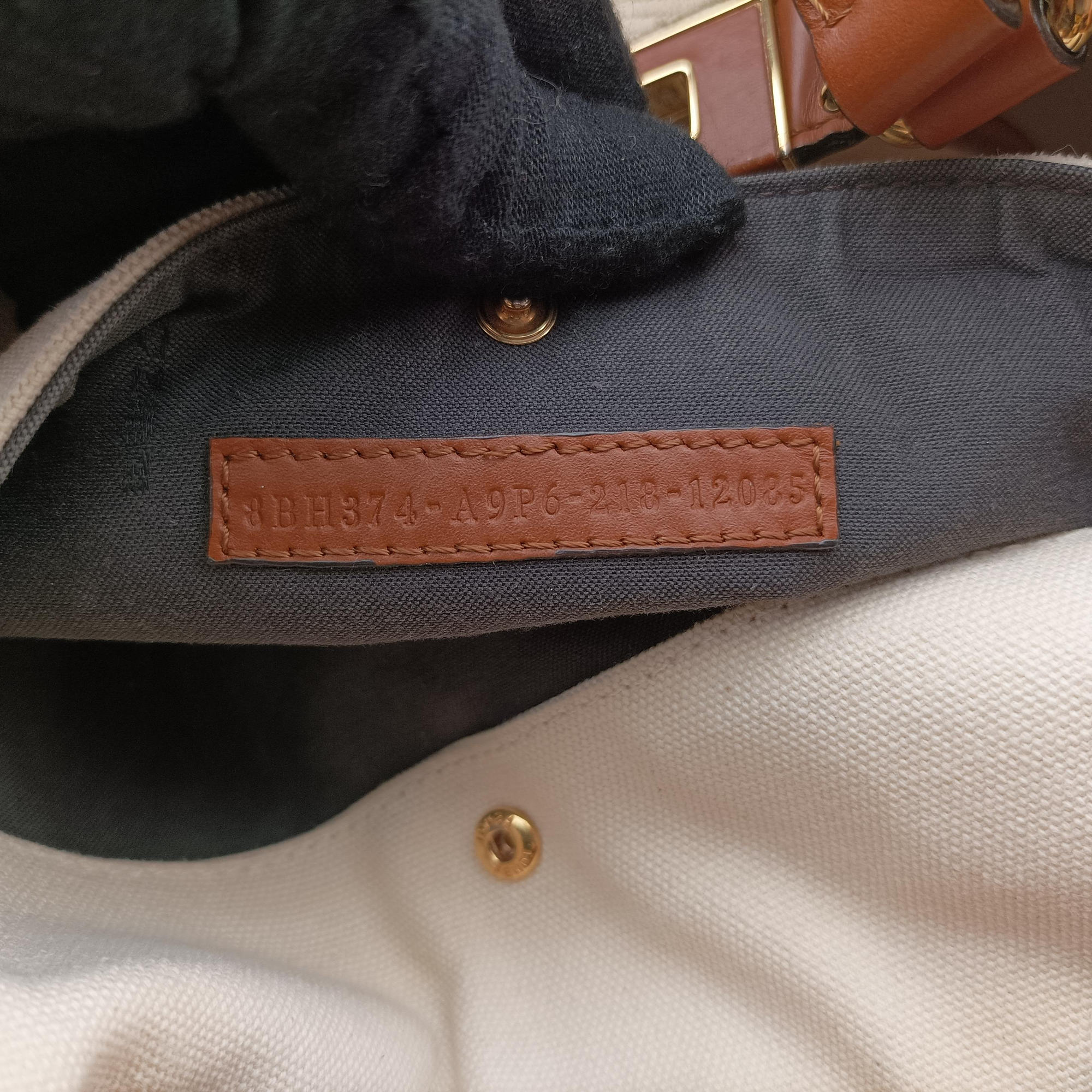 Vintage Fendi Peekaboo Beige canvas 8BH374 shoulderbag | stylenewstar