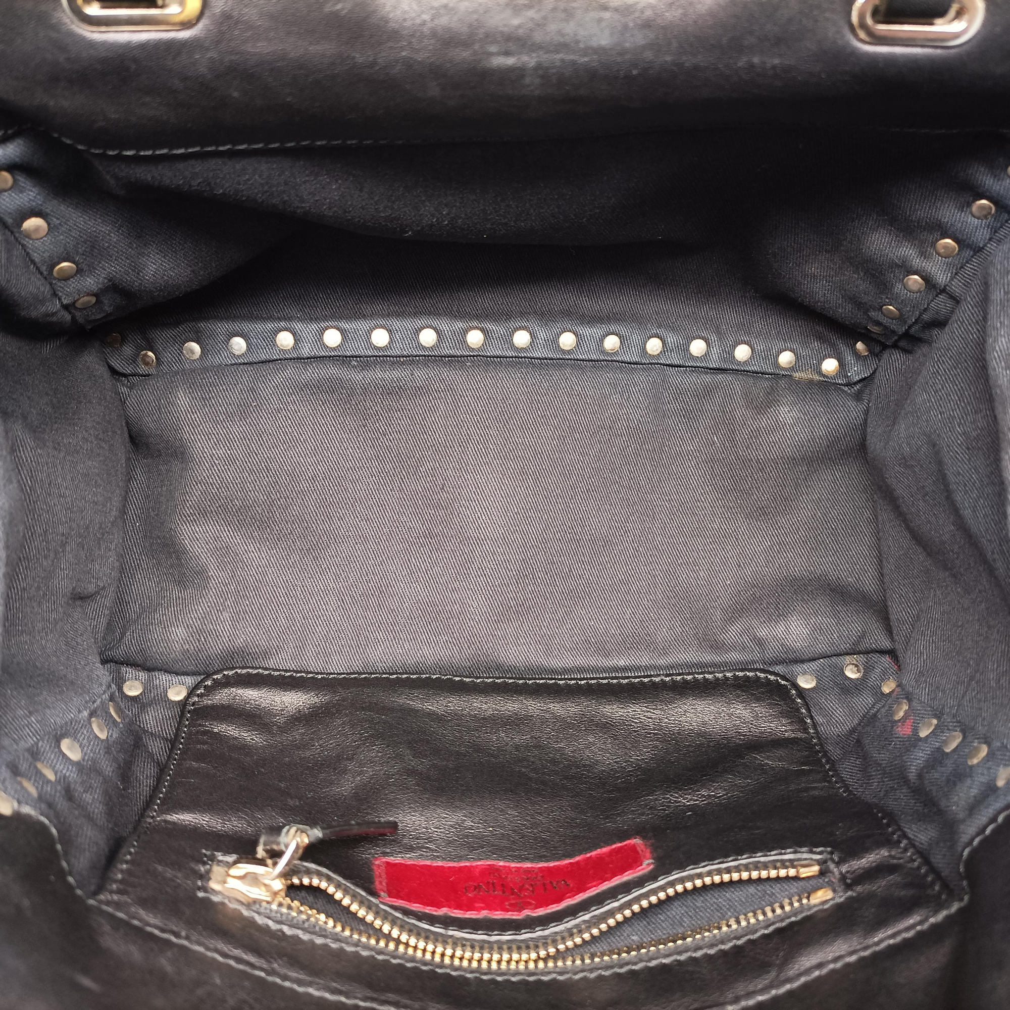 Pre-owned Valentino Rockstud Black Leather  shoulderbag | stylenewstar
