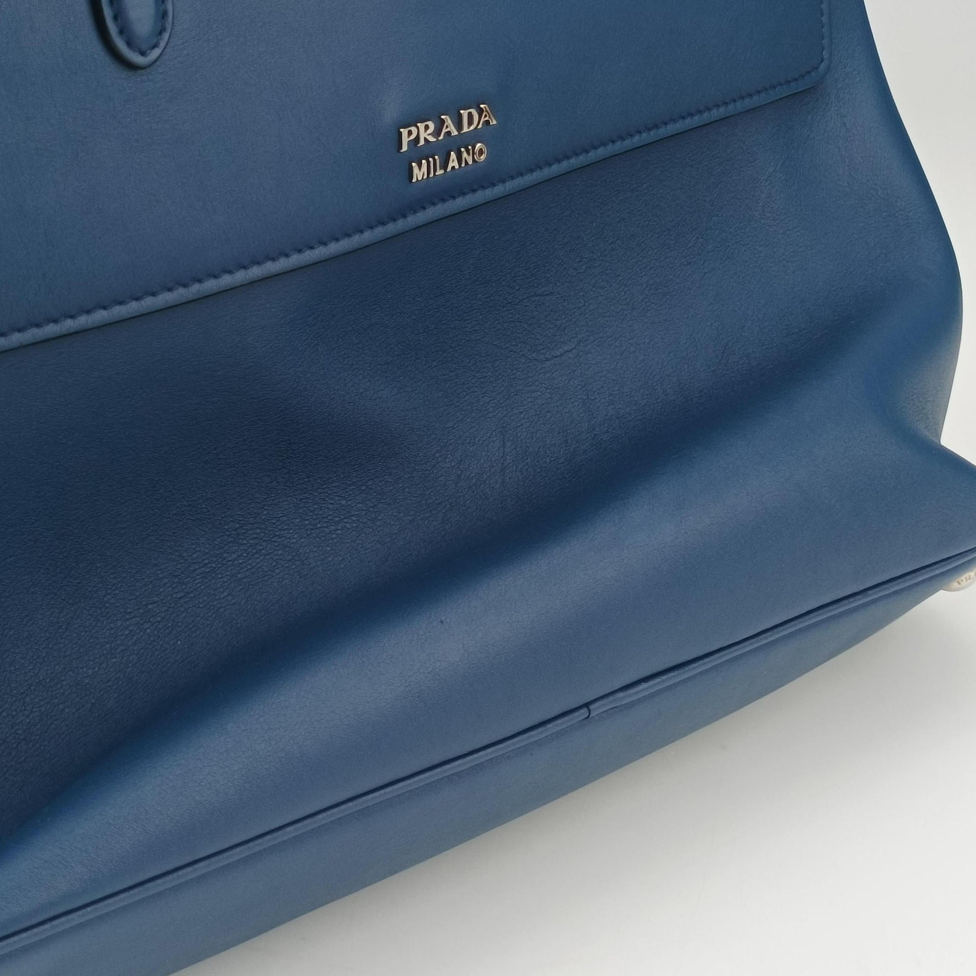 Pre-owned Prada Half Flap Double Turn Lock Blue SAFFIANO Leather BN2821 shoulderbag | stylenewstar