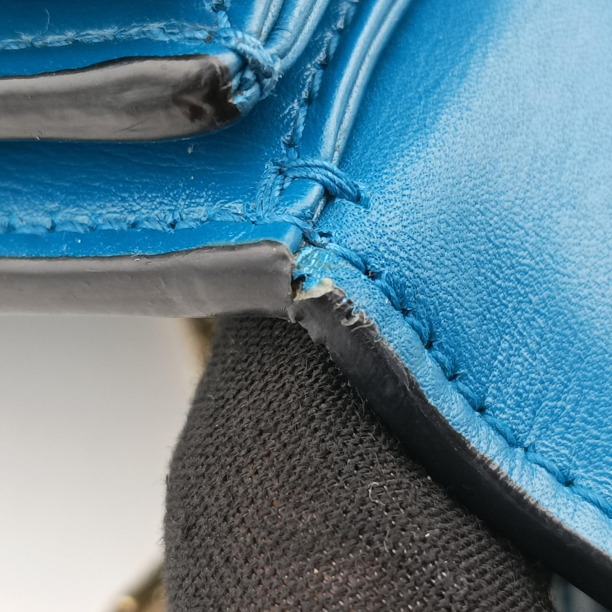 Pre-owned Bvlgari SERPENTI FOREVER Blue Leather  shoulderbag | stylenewstar