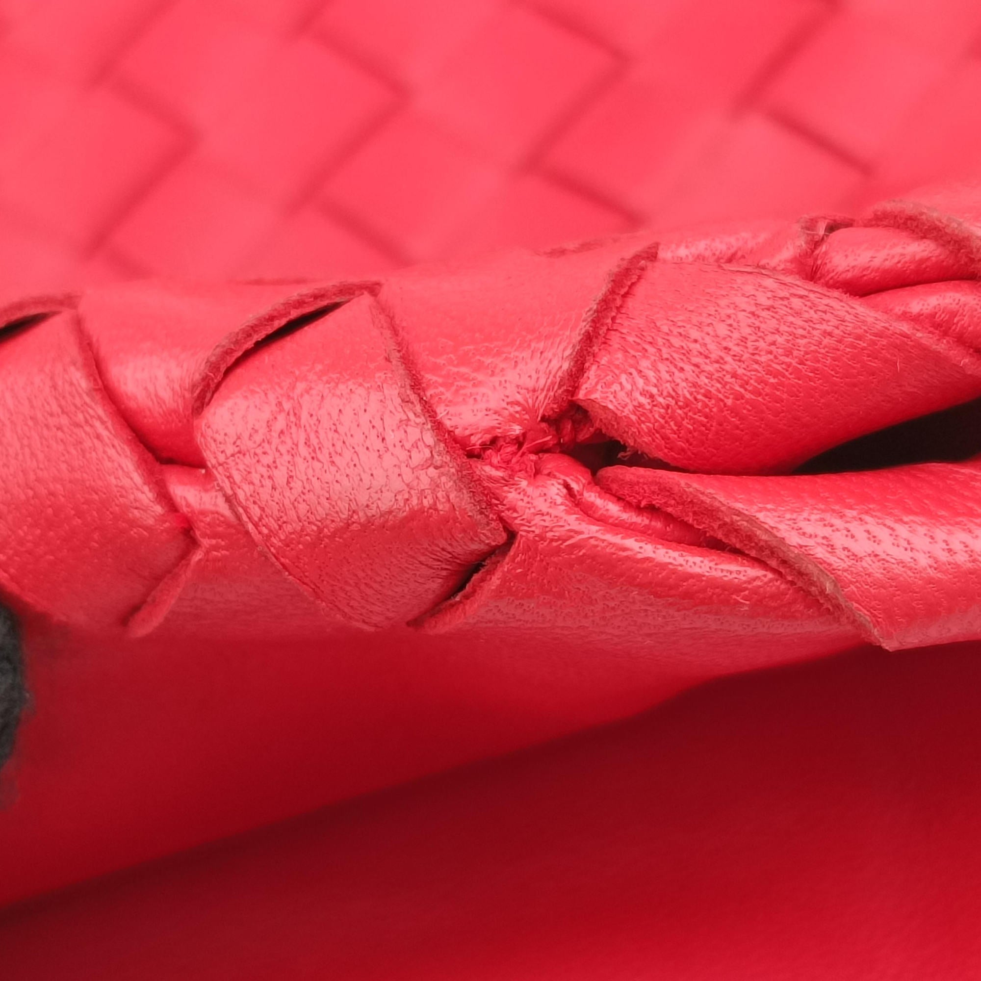 Vintage Bottega Veneta Duo Intrecciato Red lambskin  shoulderbag | stylenewstar