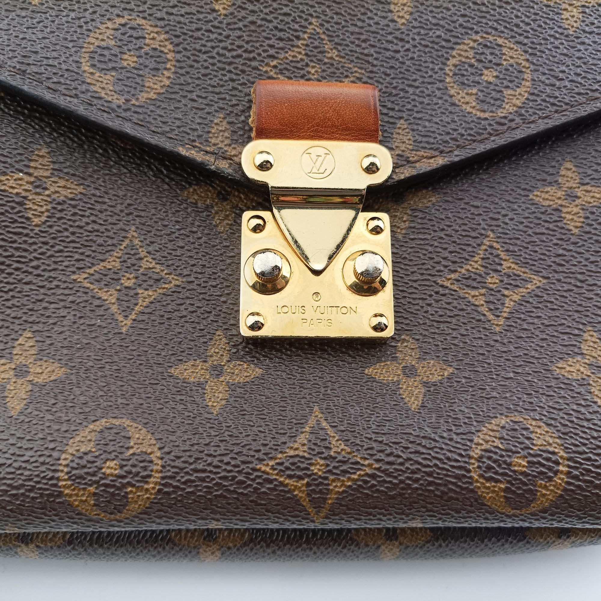Pre-owned Louis Vuitton Pochette Metis MM Brown Monogram Canvas M44875 shoulderbag | stylenewstar