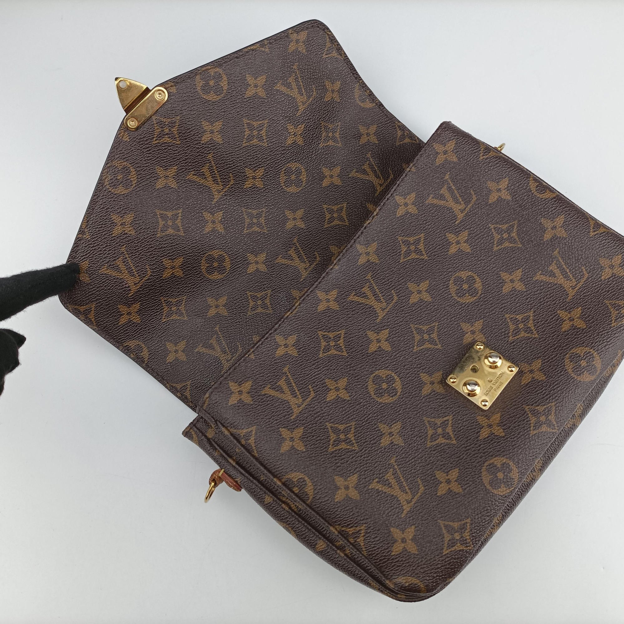 Pre-owned Louis Vuitton Pochette Metis MM Brown Monogram Canvas M44875 shoulderbag | stylenewstar