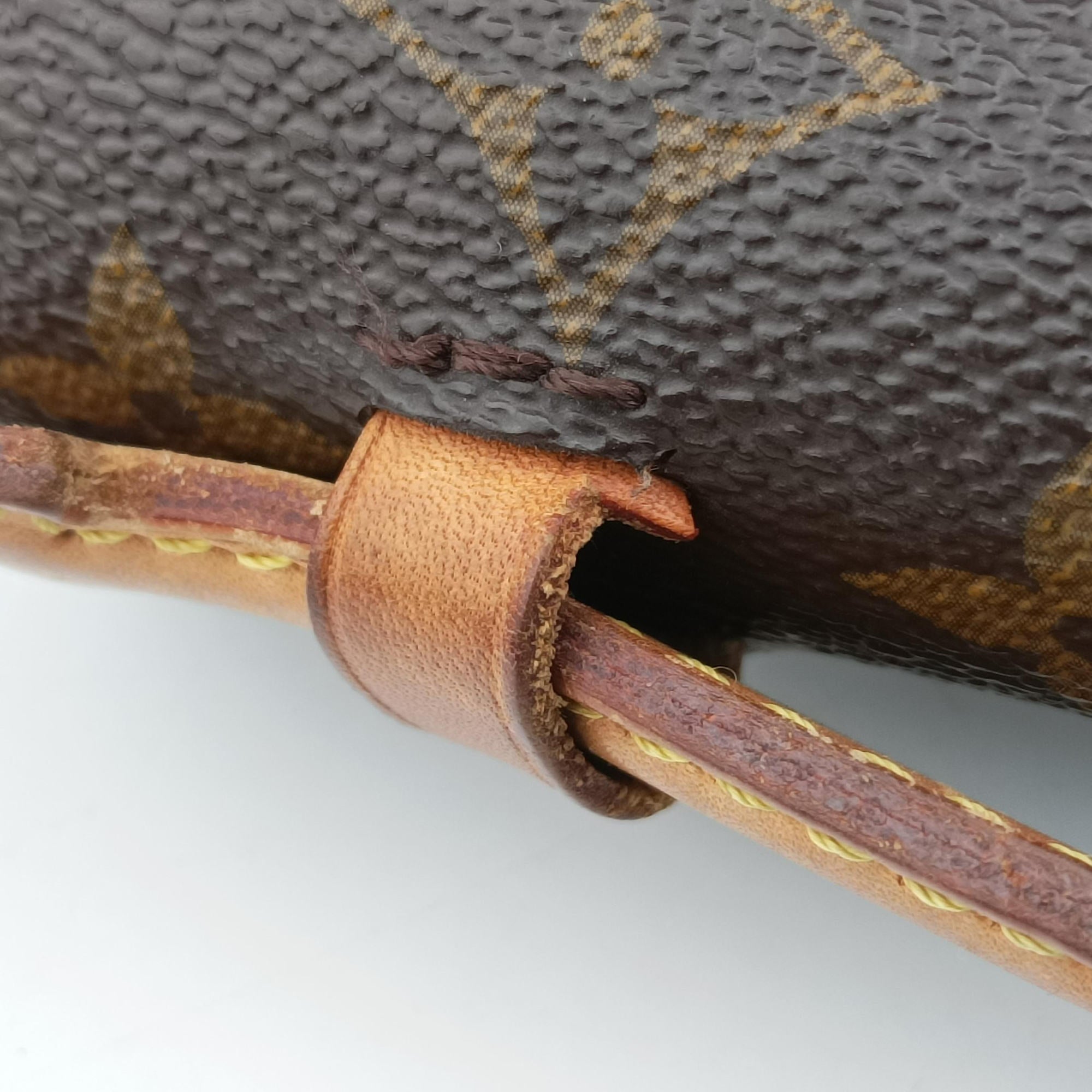 Pre-owned Louis Vuitton Pochette Metis MM Brown Monogram Canvas M44875 shoulderbag | stylenewstar