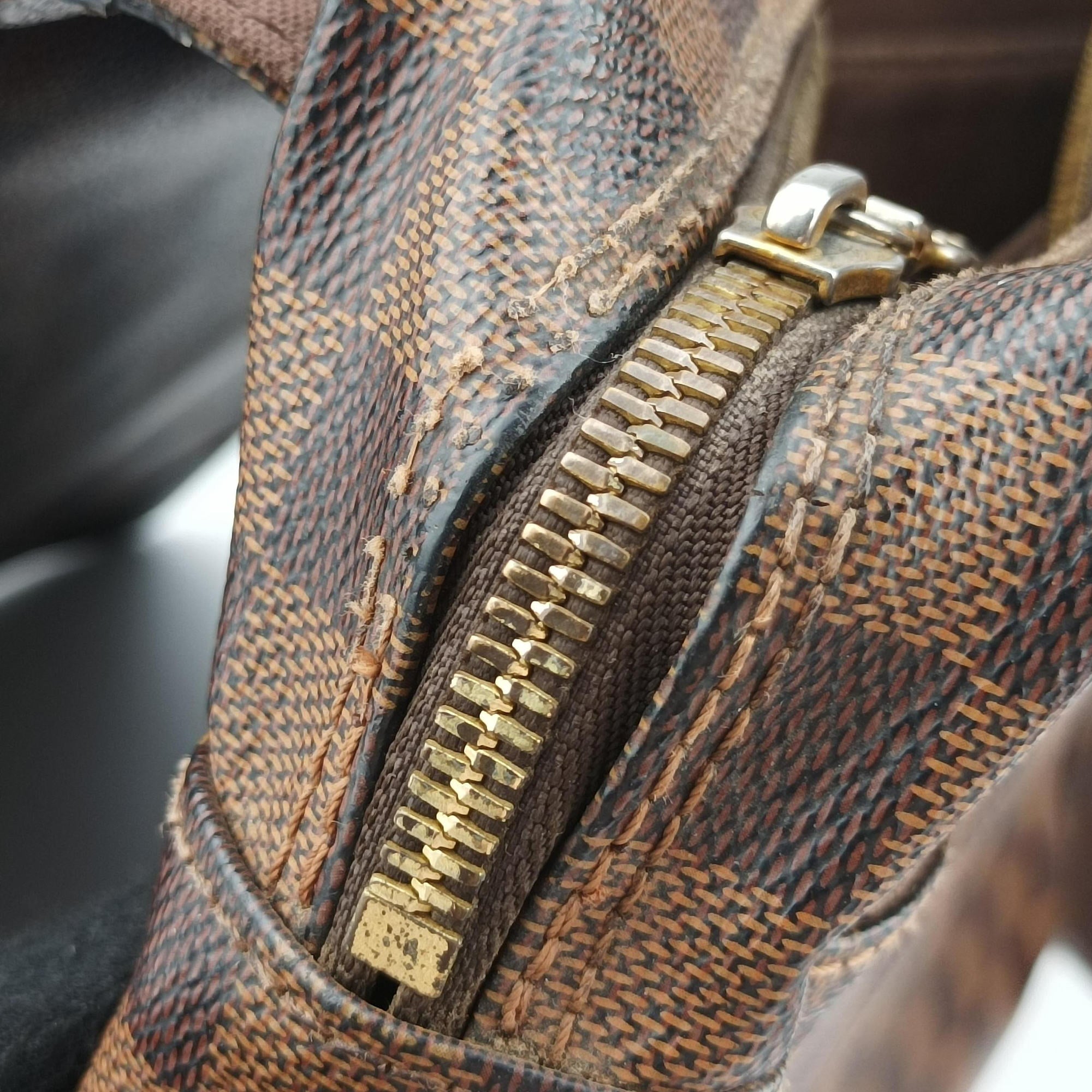 Secondhand Louis Vuitton Abbesses EBENE Damier Canvas M45257 shoulderbag | stylenewstar