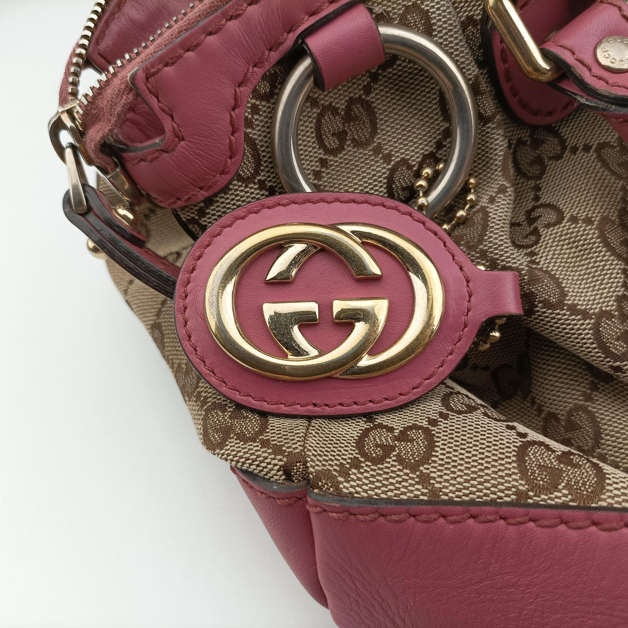 Pre-owned Gucci Sukey Beige × Pink canvas×leather 247902 shoulderbag | stylenewstar