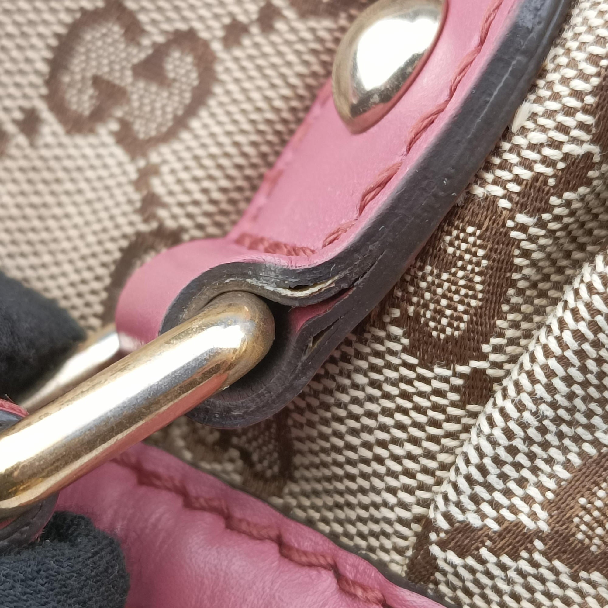 Pre-owned Gucci Sukey Beige × Pink canvas×leather 247902 shoulderbag | stylenewstar