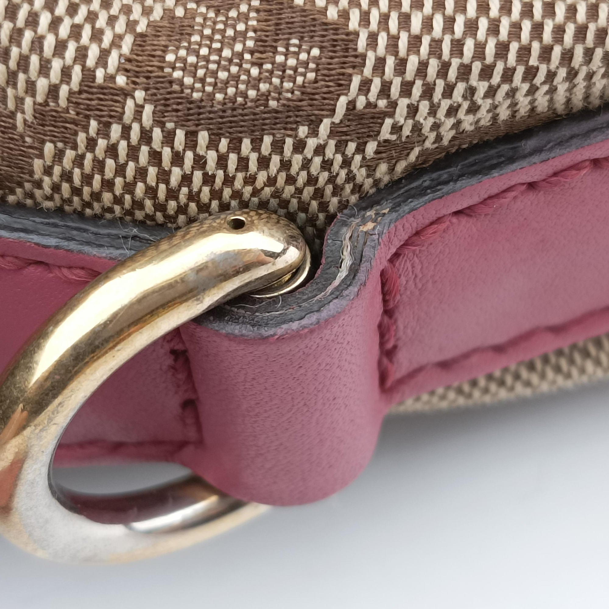 Pre-owned Gucci Sukey Beige × Pink canvas×leather 247902 shoulderbag | stylenewstar