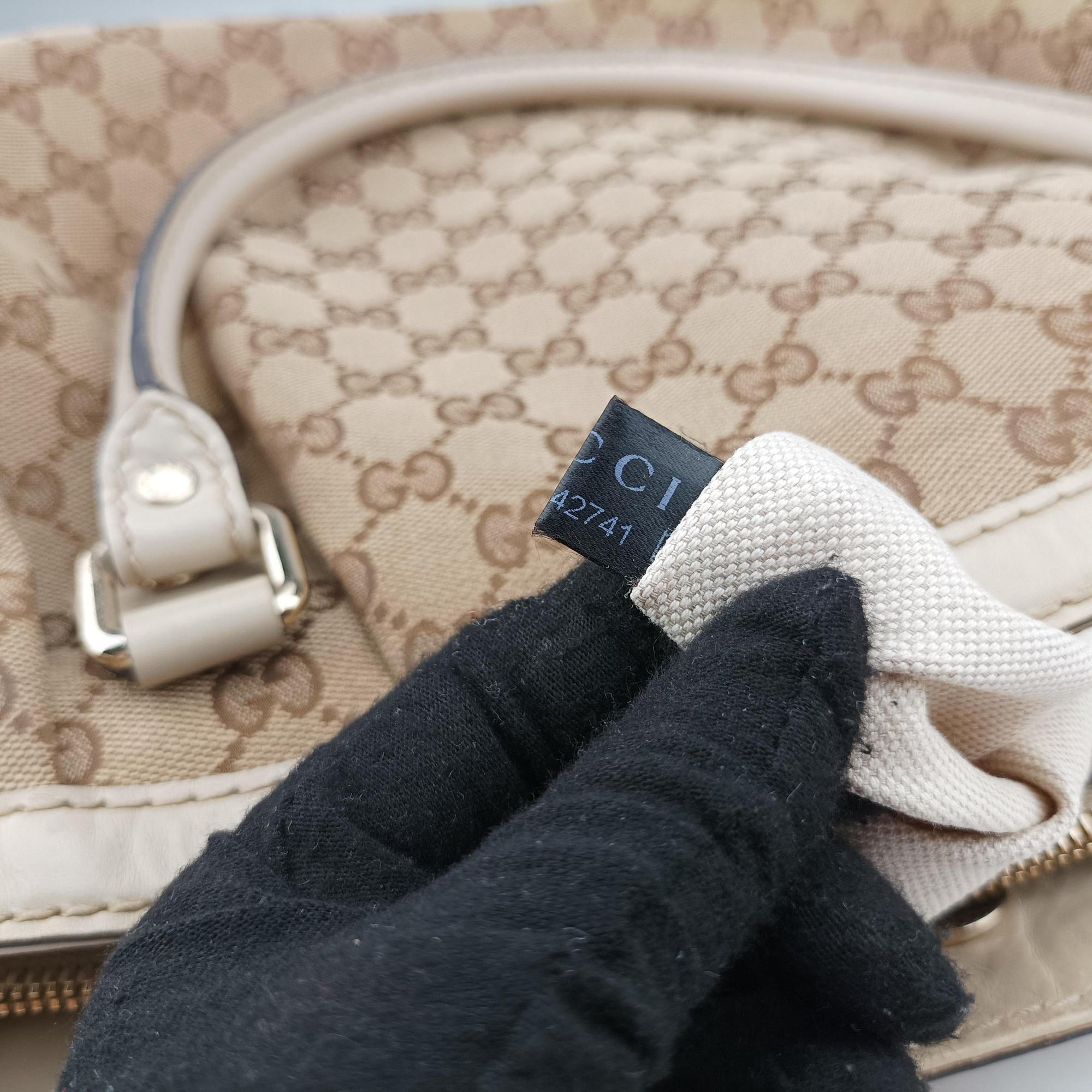 Pre-owned Gucci Sukey Brown Canvas×Leather 296835 handbag | stylenewstar