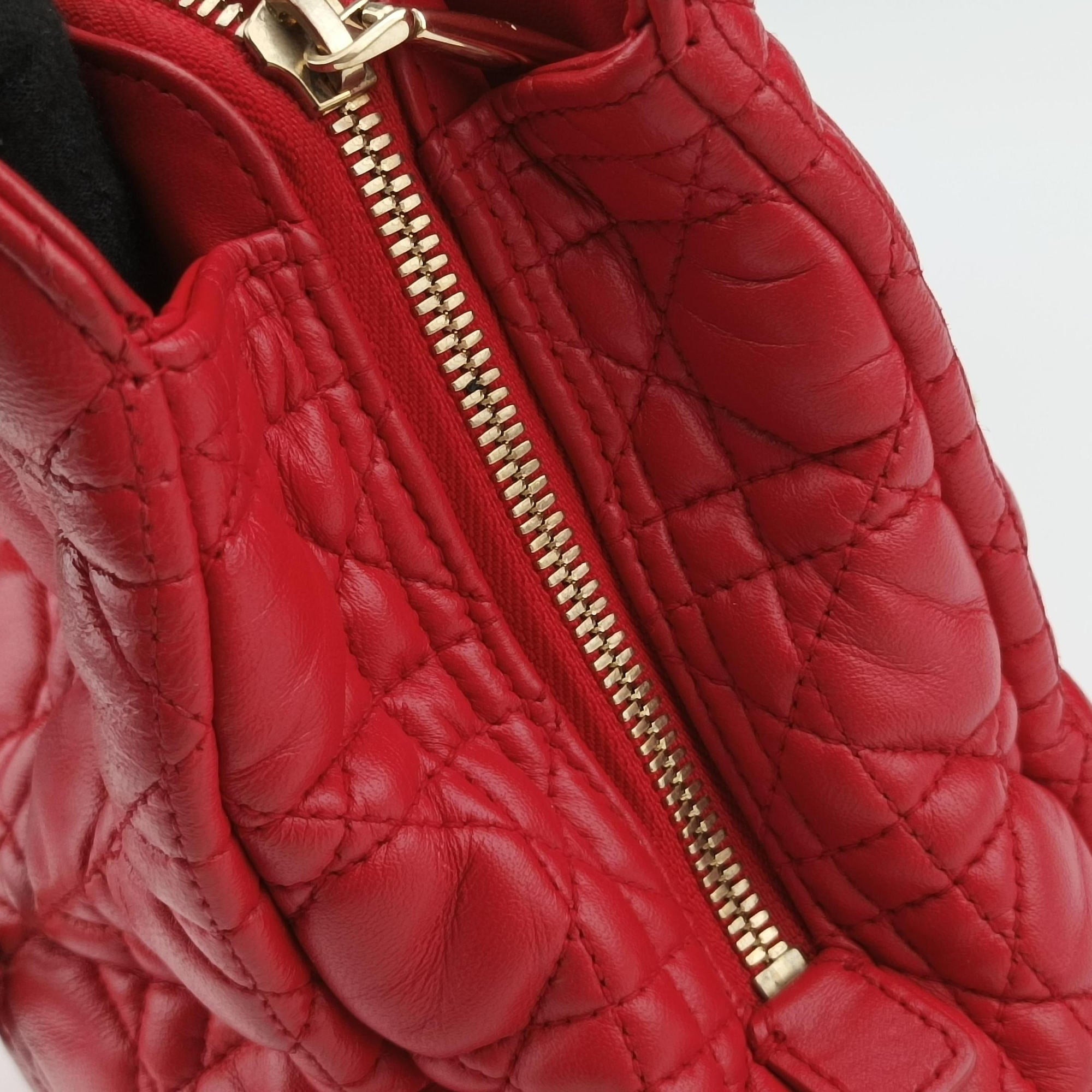 Pre-owned Christian Dior Cannage Dior Soft Shopping Red lambskin  shoulderbag | stylenewstar