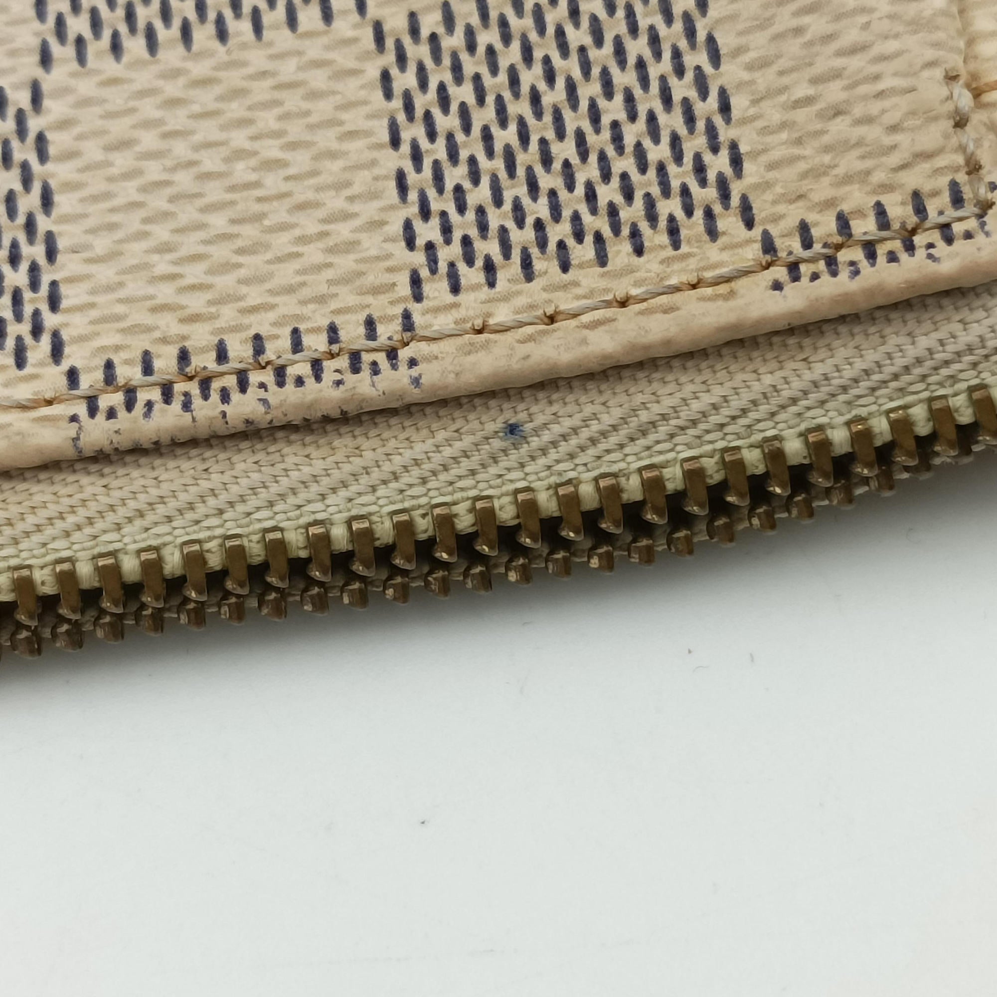 Pre-owned Louis Vuitton Mini Pochette Accessoires Azur Damier Canvas N58010 handbag | stylenewstar
