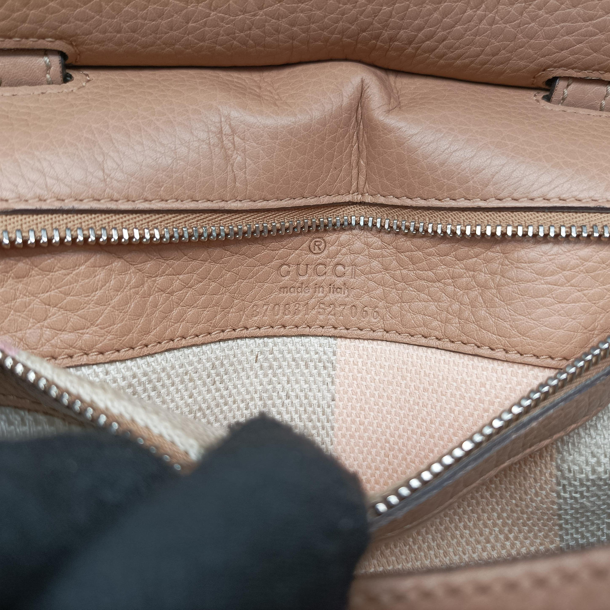 Pre-owned Gucci Bamboo Daily Camel Leather 370831 shoulderbag | stylenewstar