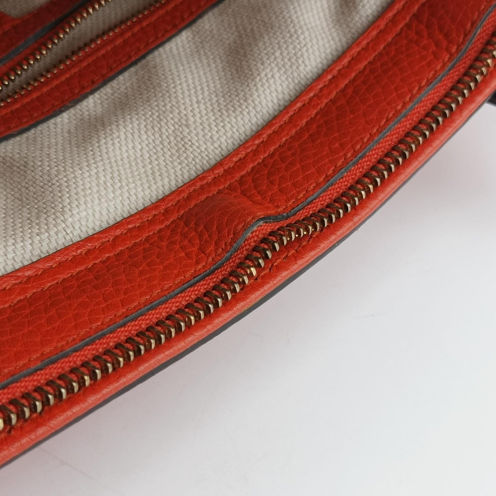 Pre-owned Gucci Soho Orange Leather 369176 shoulderbag | stylenewstar