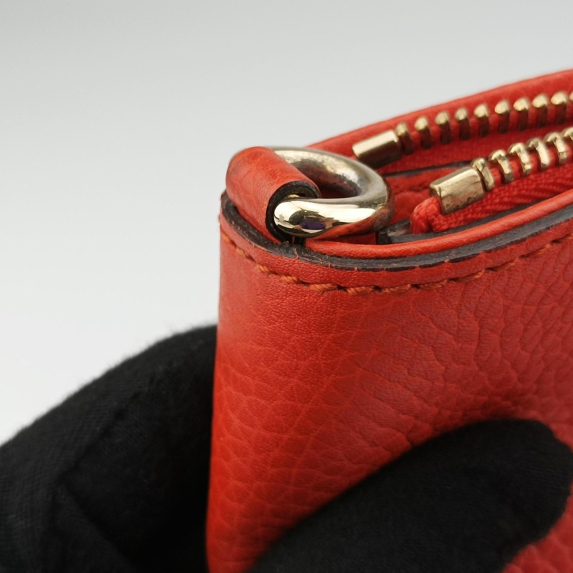 Pre-owned Gucci Soho Orange Leather 369176 shoulderbag | stylenewstar