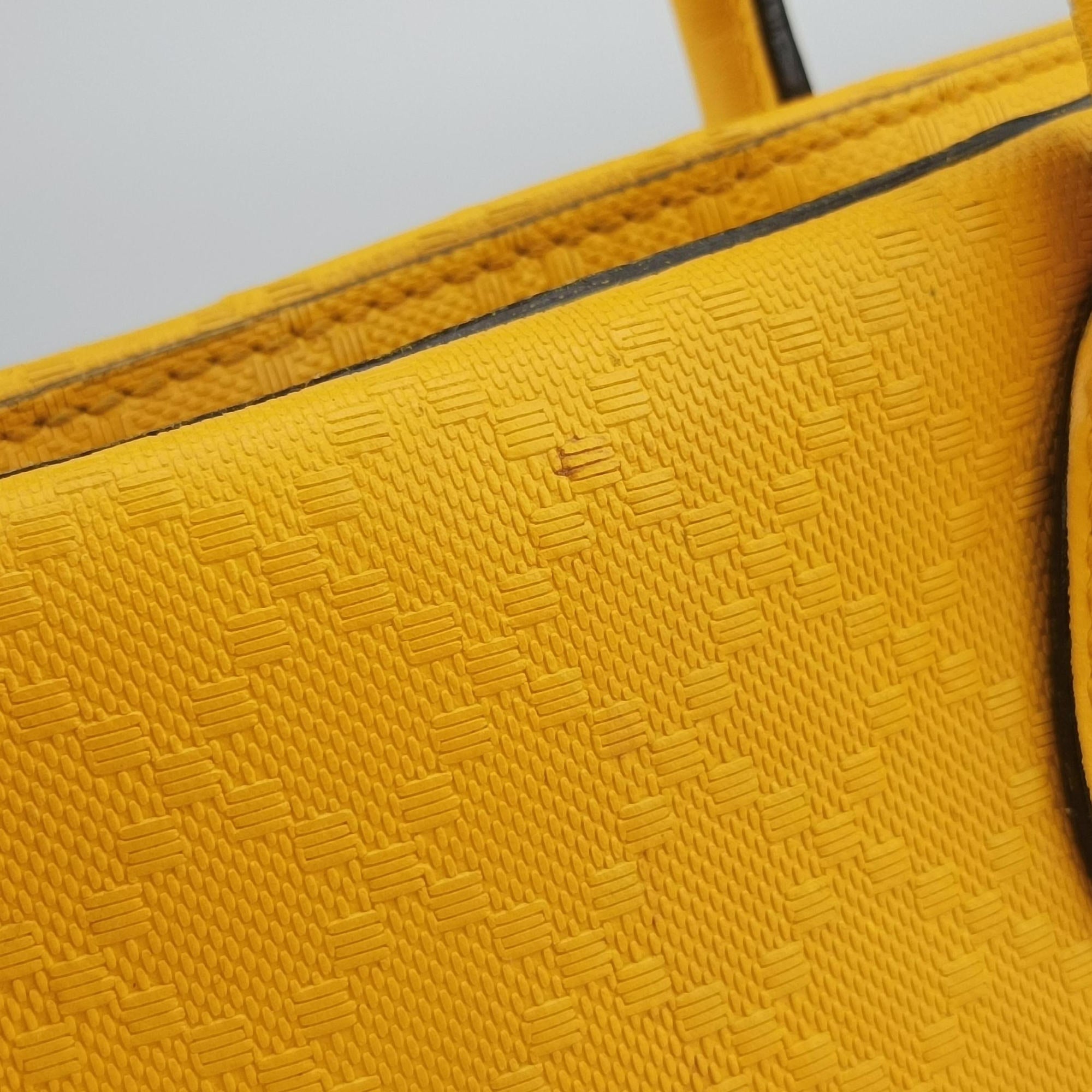 Pre-owned Gucci Bright Diamante Yellow Leather 354332 handbag | stylenewstar
