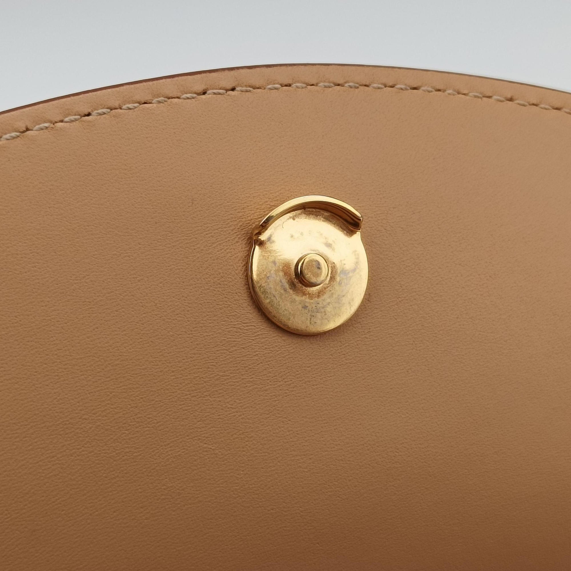 Pre-owned Yves Saint Laurent KAIA Beige Leather 619740 shoulderbag | stylenewstar
