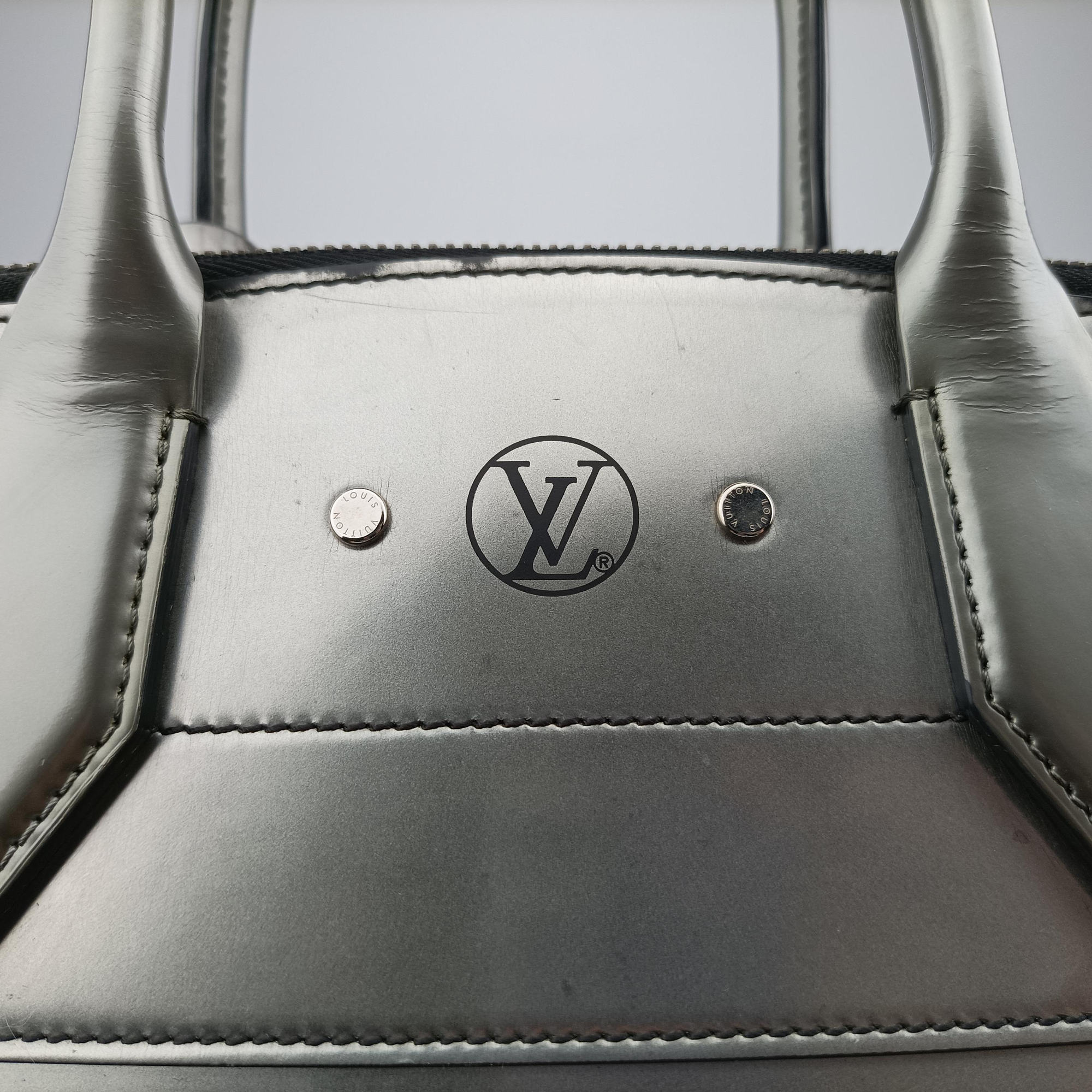 Vintage Louis Vuitton City Steamer MM Silver Smooth Calfskin Leather  handbag | stylenewstar