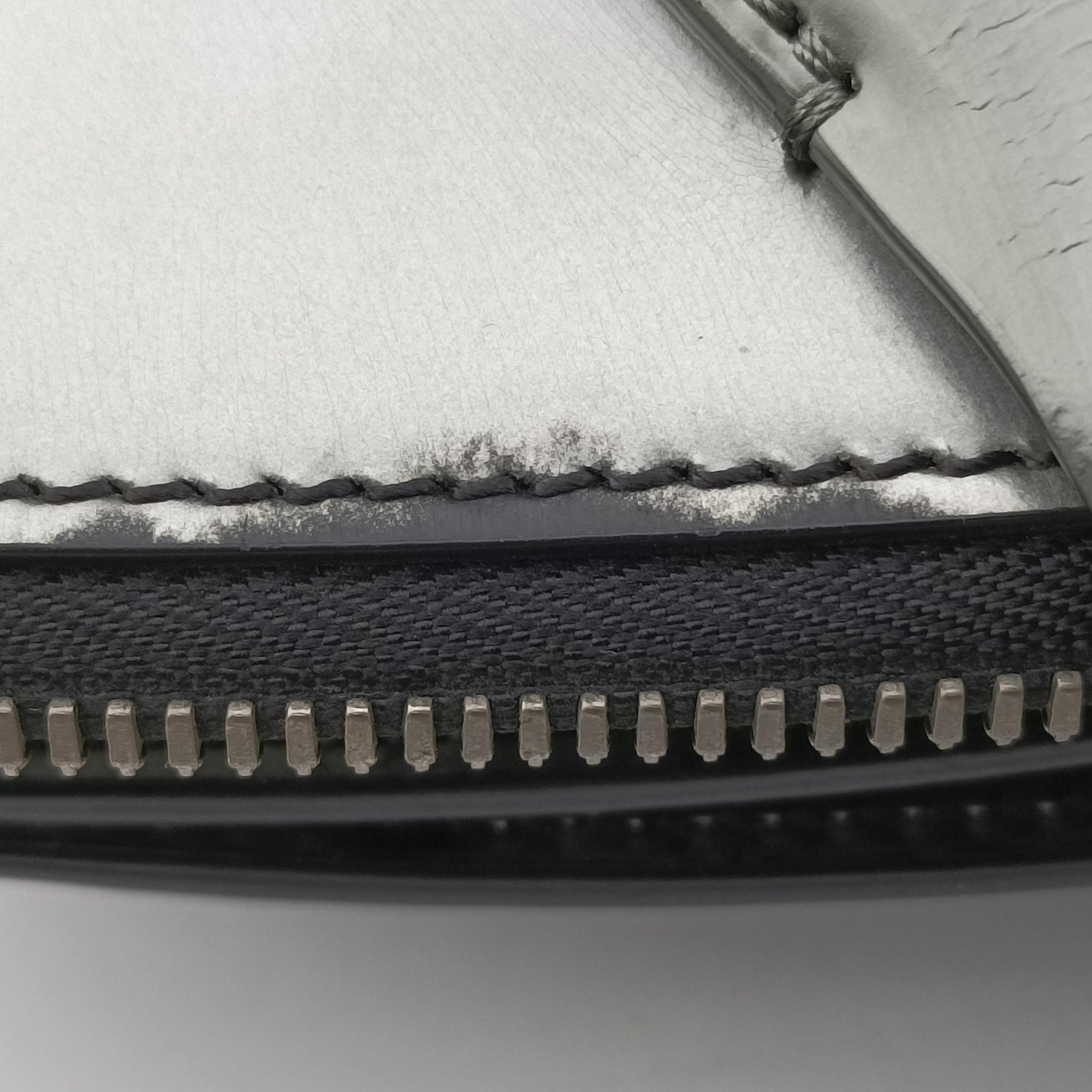 Vintage Louis Vuitton City Steamer MM Silver Smooth Calfskin Leather  handbag | stylenewstar